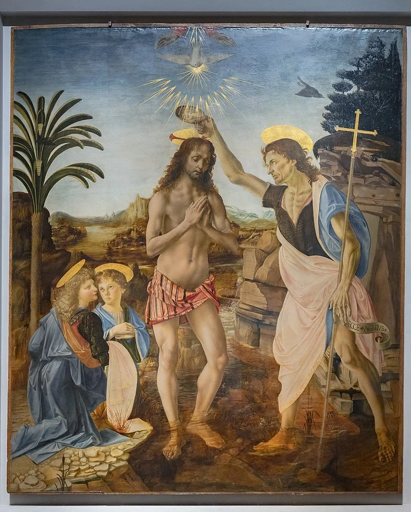 Pintura religiosa que muestra a Jesús siendo bautizado por Juan el Bautista en el río, con ángeles y un paisaje de fondo.