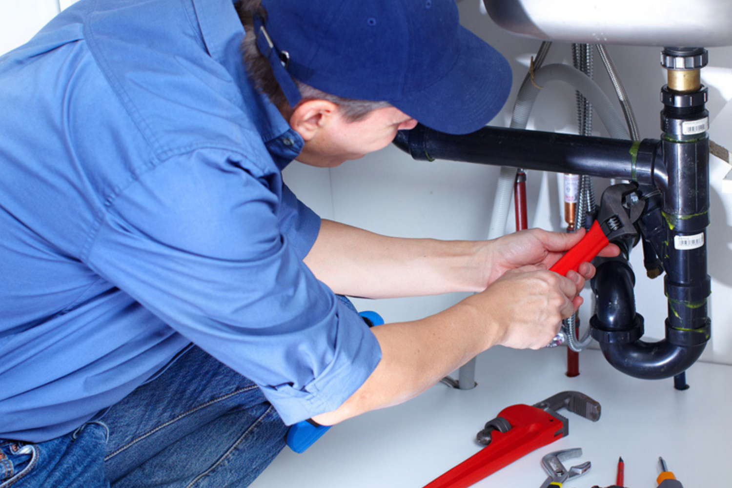 Why Local Plumbing Services Respond Faster and Fix Better