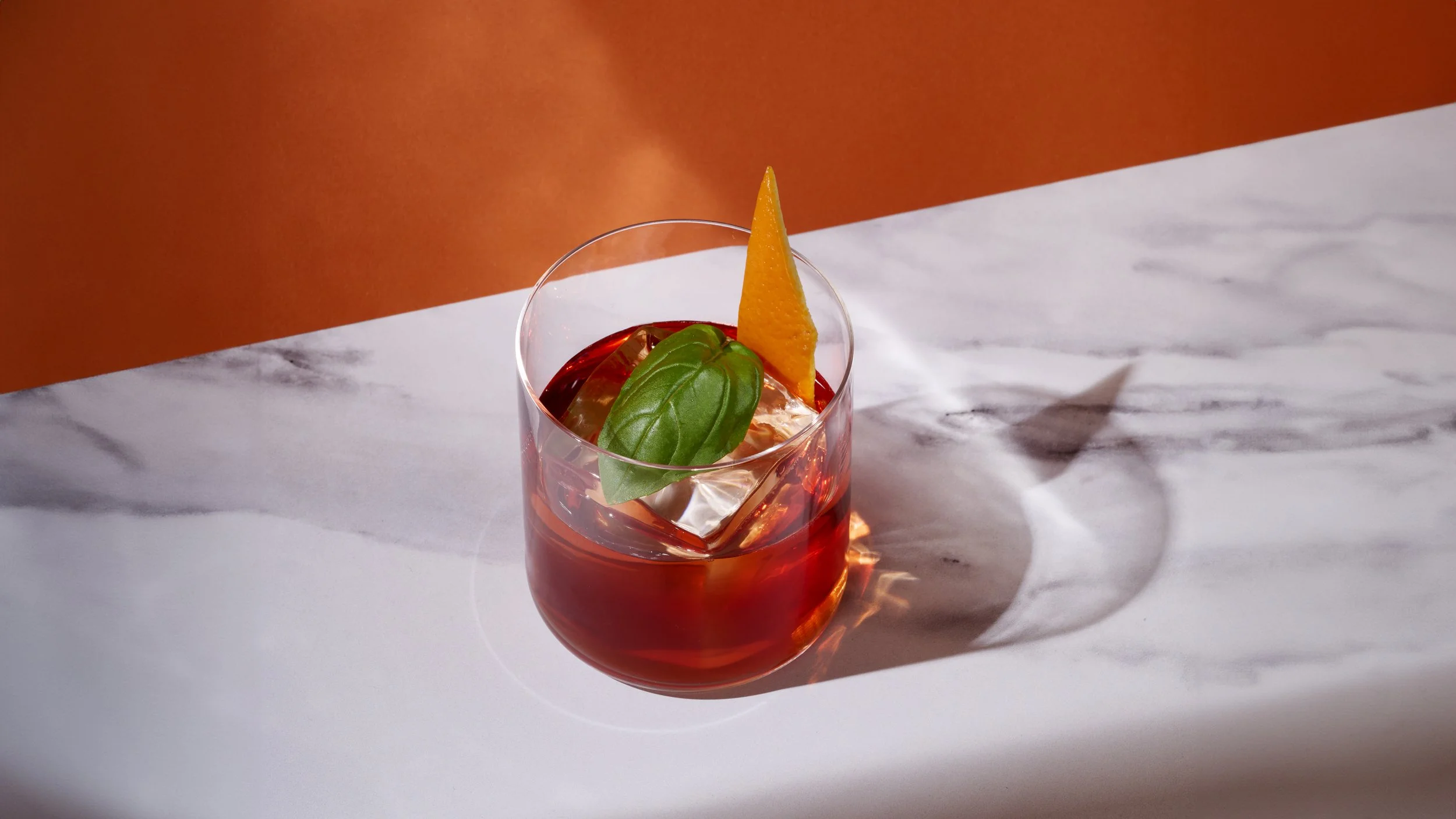DORCHADAS-SMUGGLERS-NEGRONI-16-9-HR.jpg
