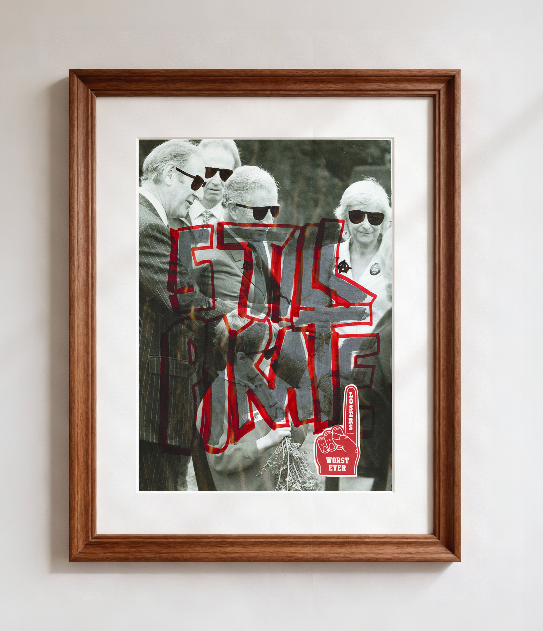 freepik__mockup-70x100cm-wooden-frame-with-moulding-interio__90609.png