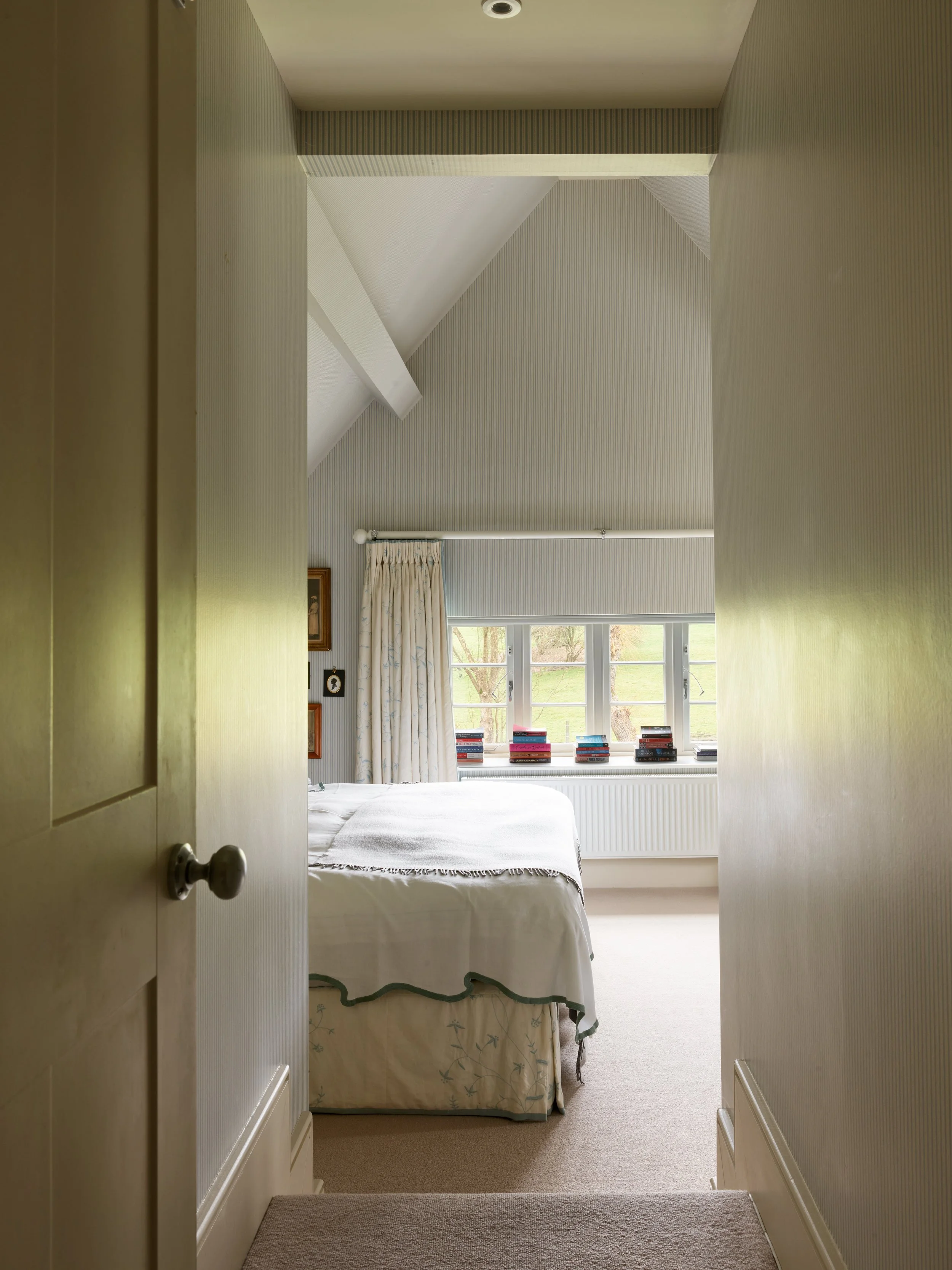 Jane Churchill Xmas108701.jpg