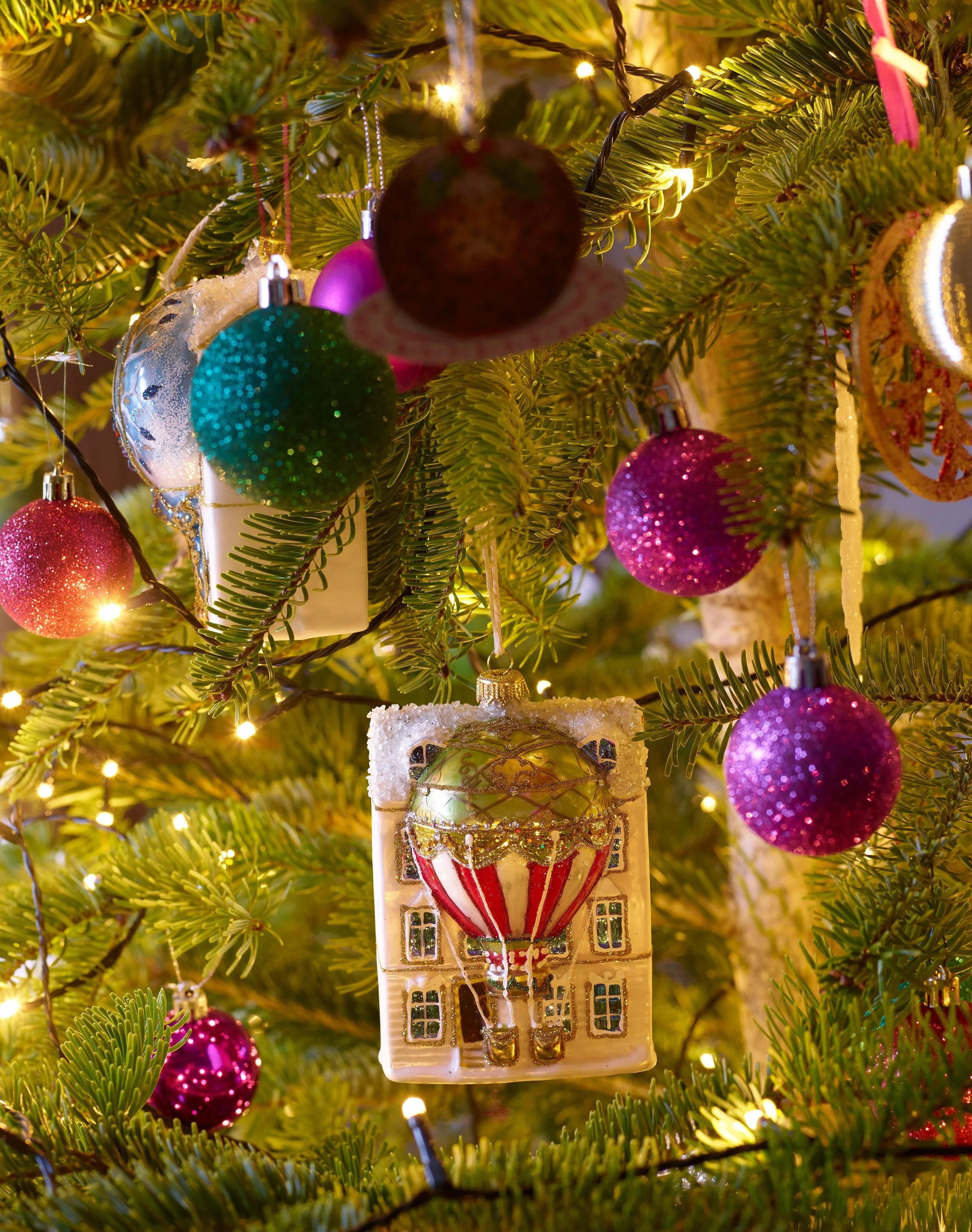 Jane Churchill Xmas108624v1.jpg