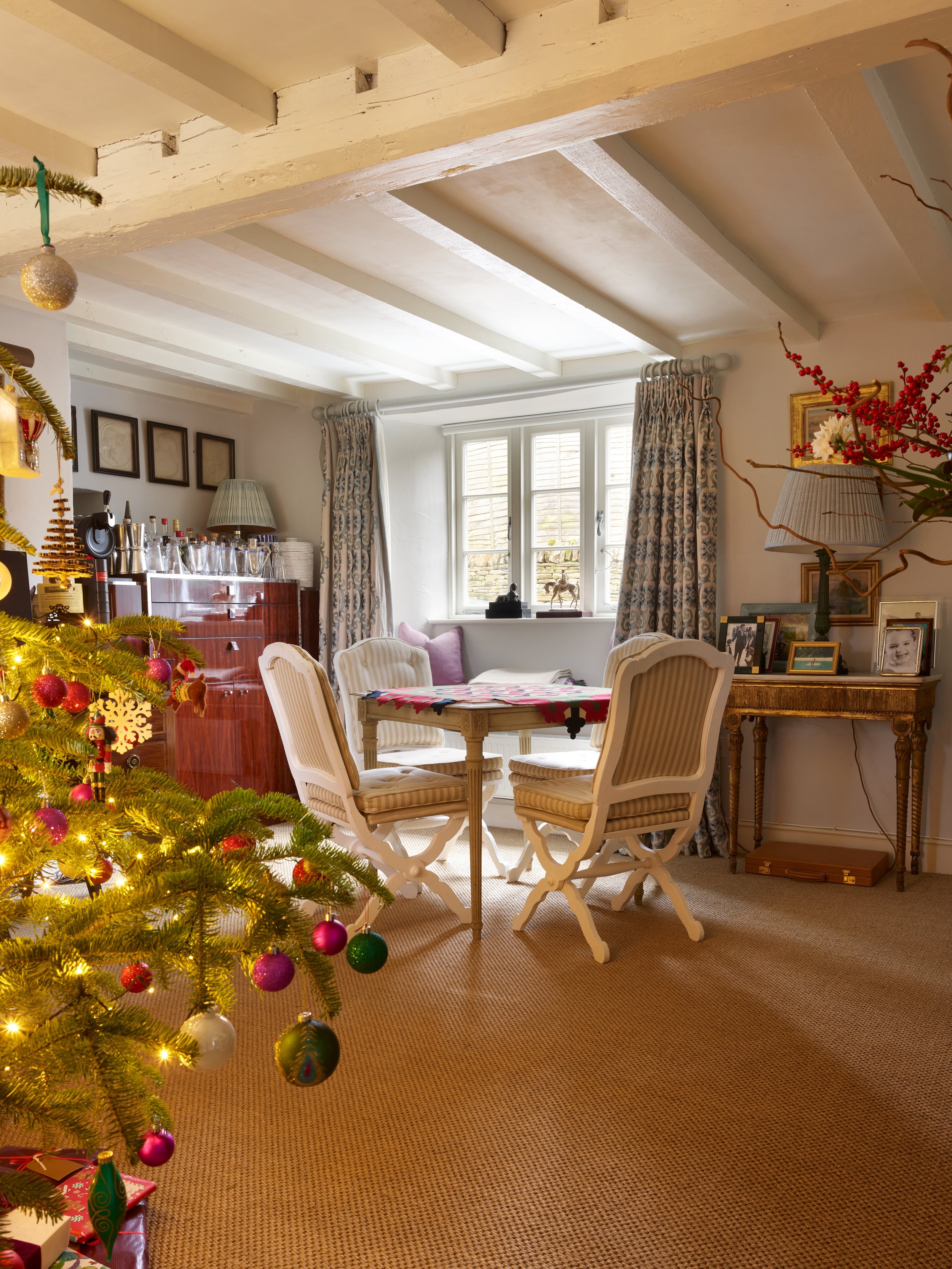 Jane Churchill Xmas108620v1.jpg