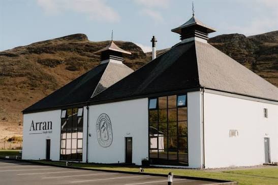 Lochranza Distillery