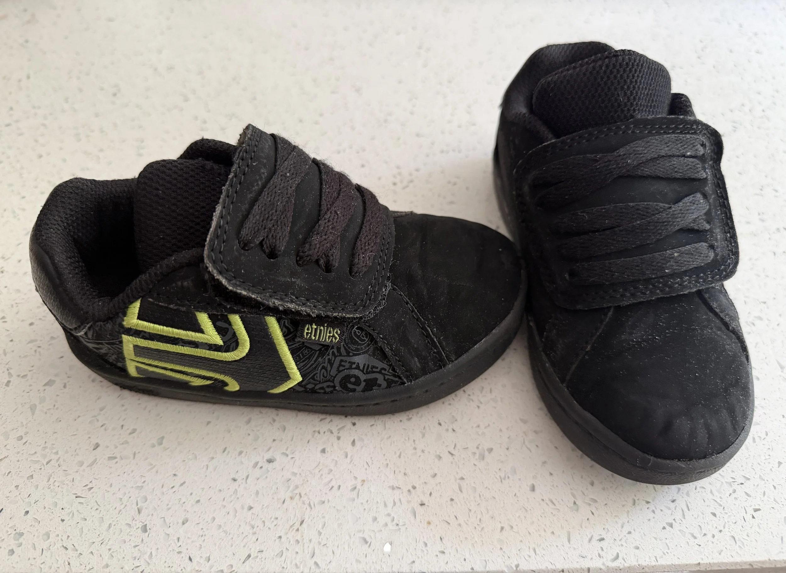 Pre-Loved Etnies Toddler Skate Shoes – UK 7.5