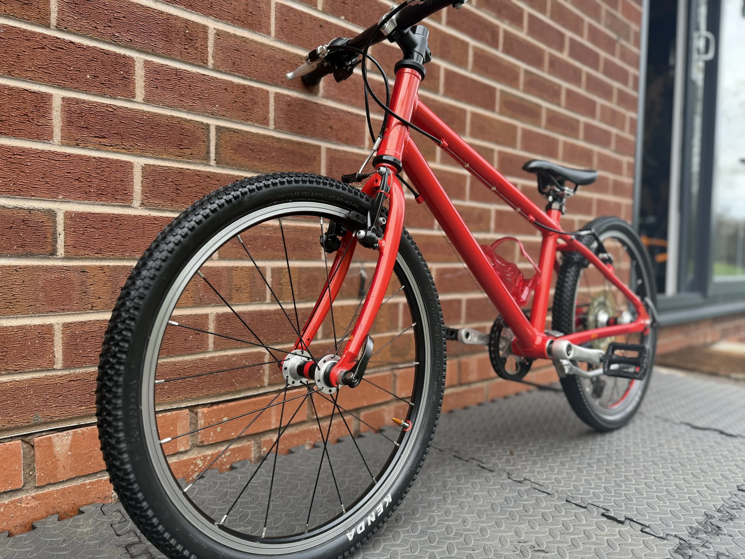 Refurbished Isla Beinn 20 Red 5.jpg