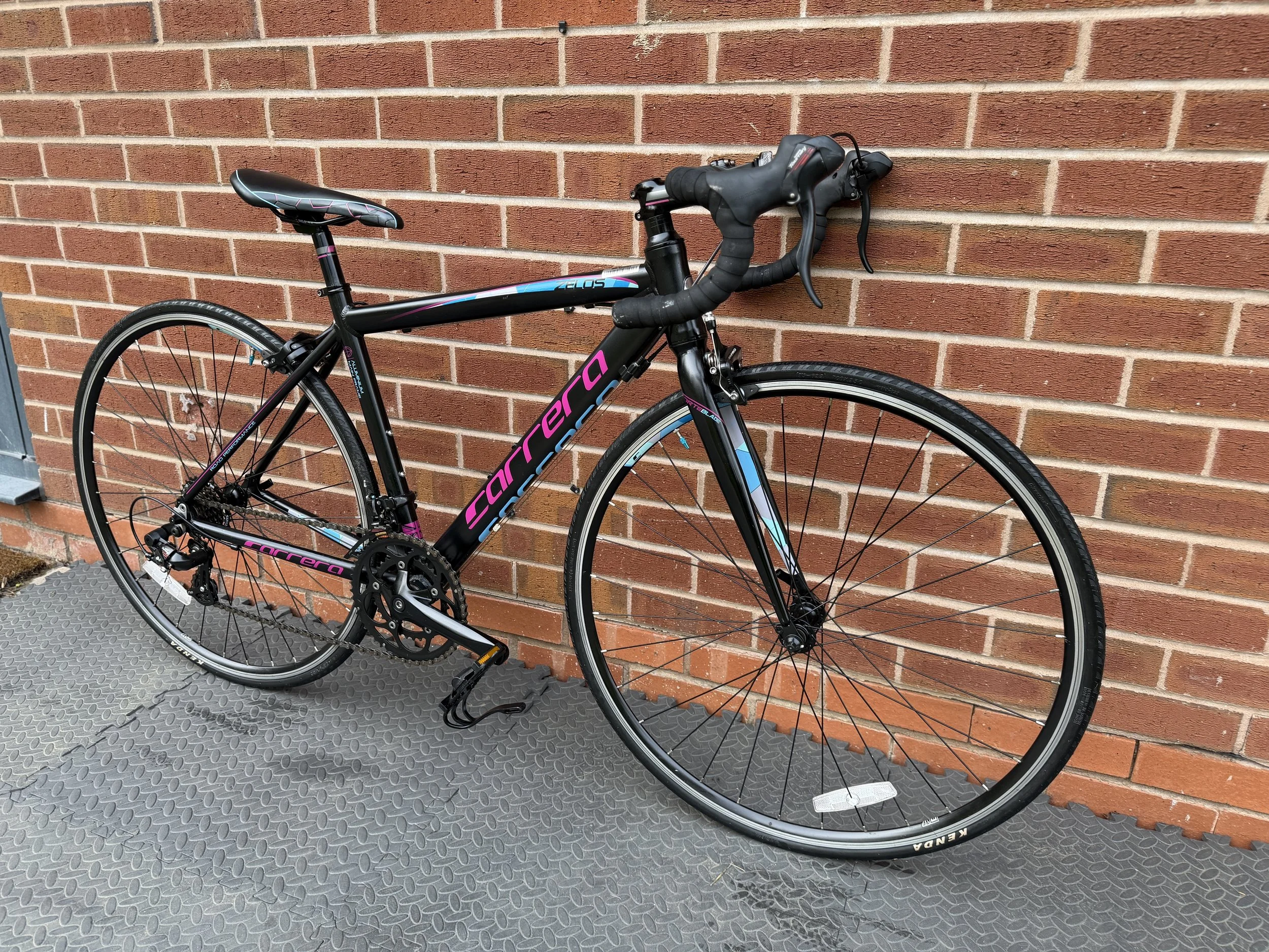 Refurbished Carrera Zelos XS road bike 8.jpg