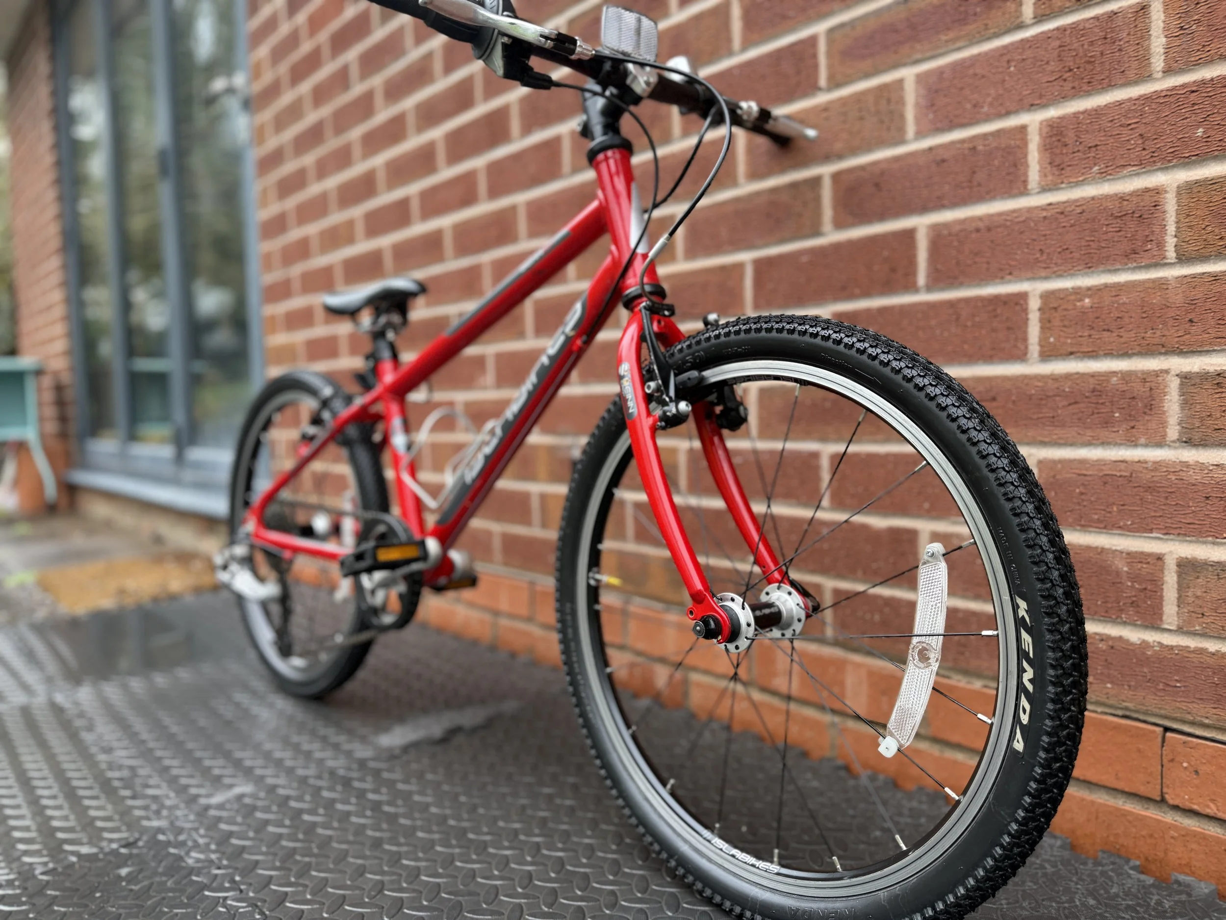 Isla Beinn 20L Red 9 .jpg