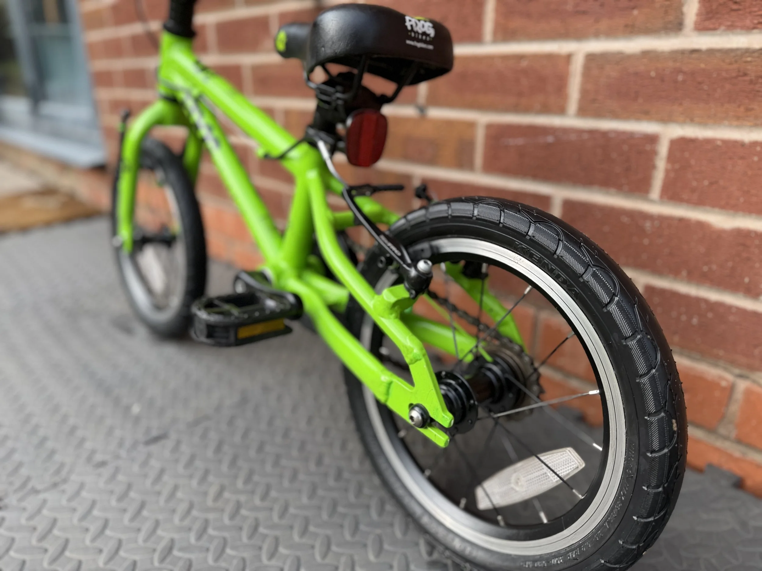 Used green Frog 43 4.jpg