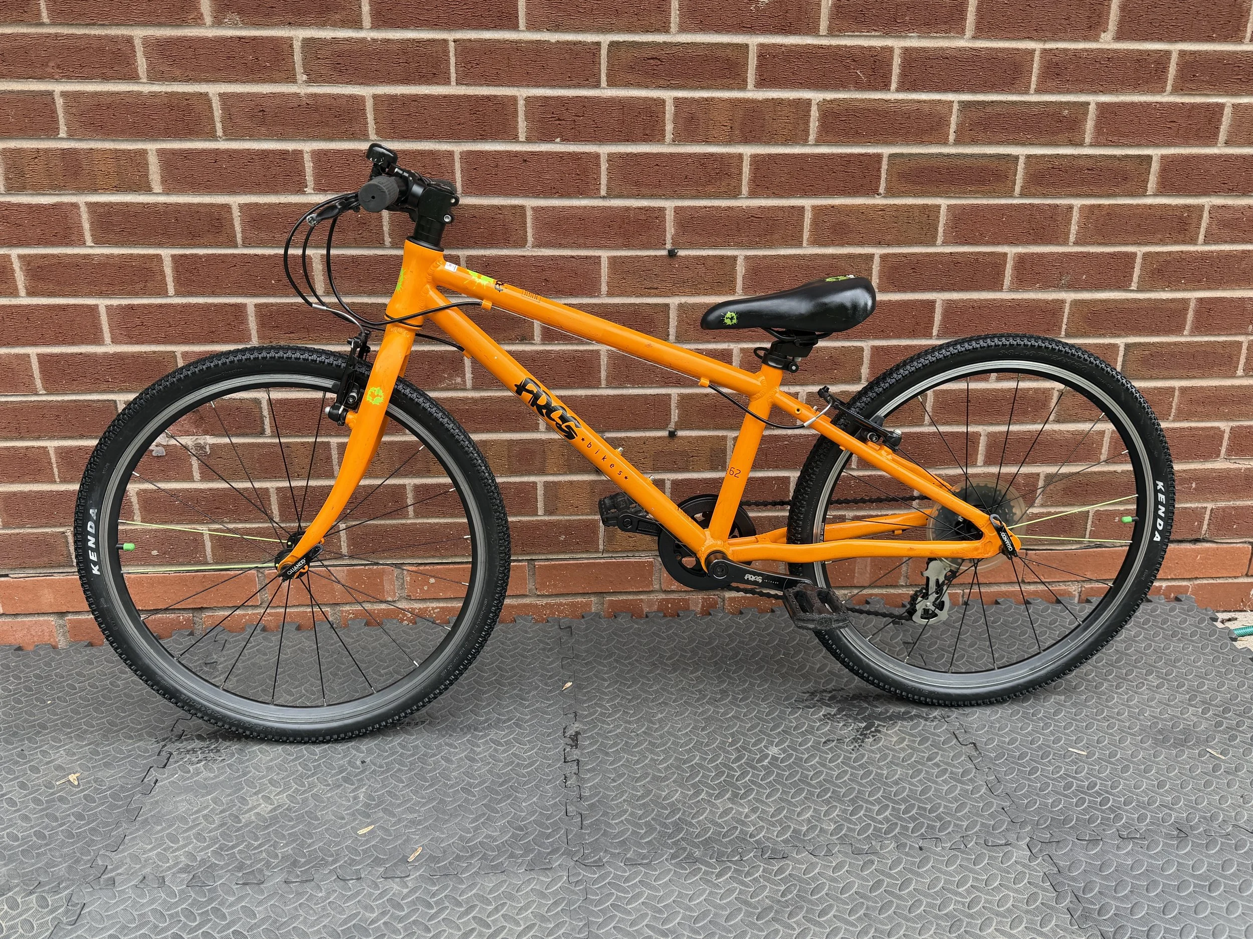Orange Frog Bike 62 3 .jpg
