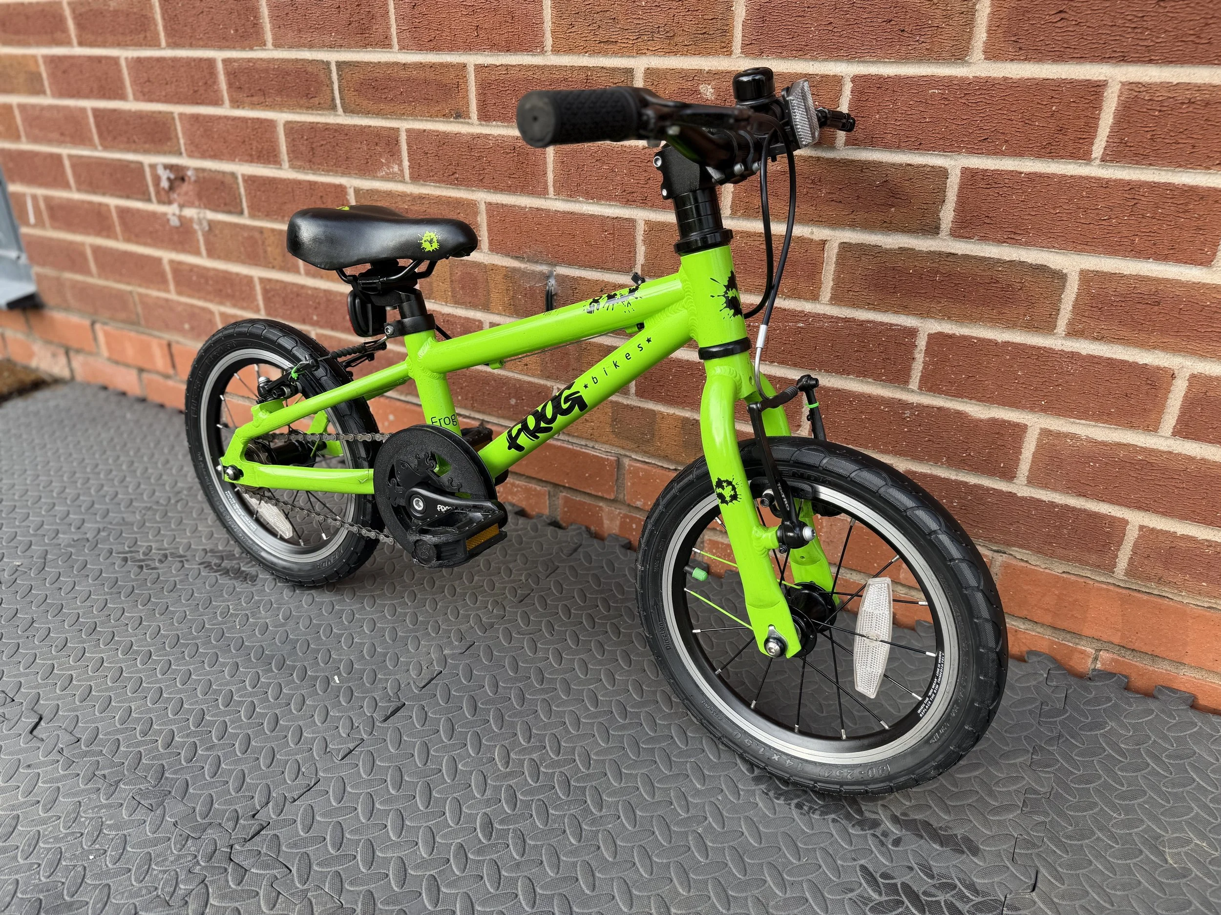 Used green Frog 43 8.jpg