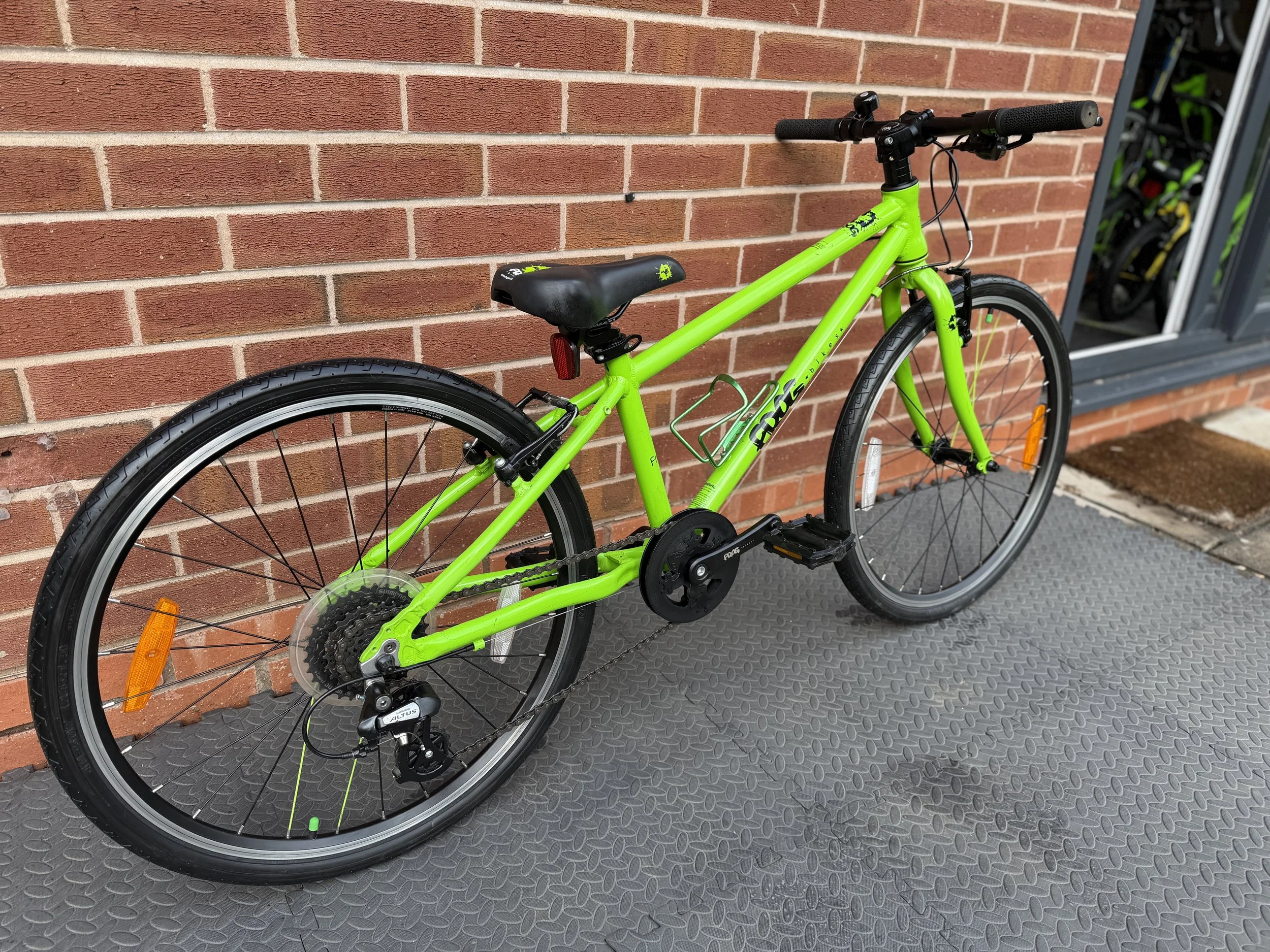 Pre loved green Frog 62 7.jpg