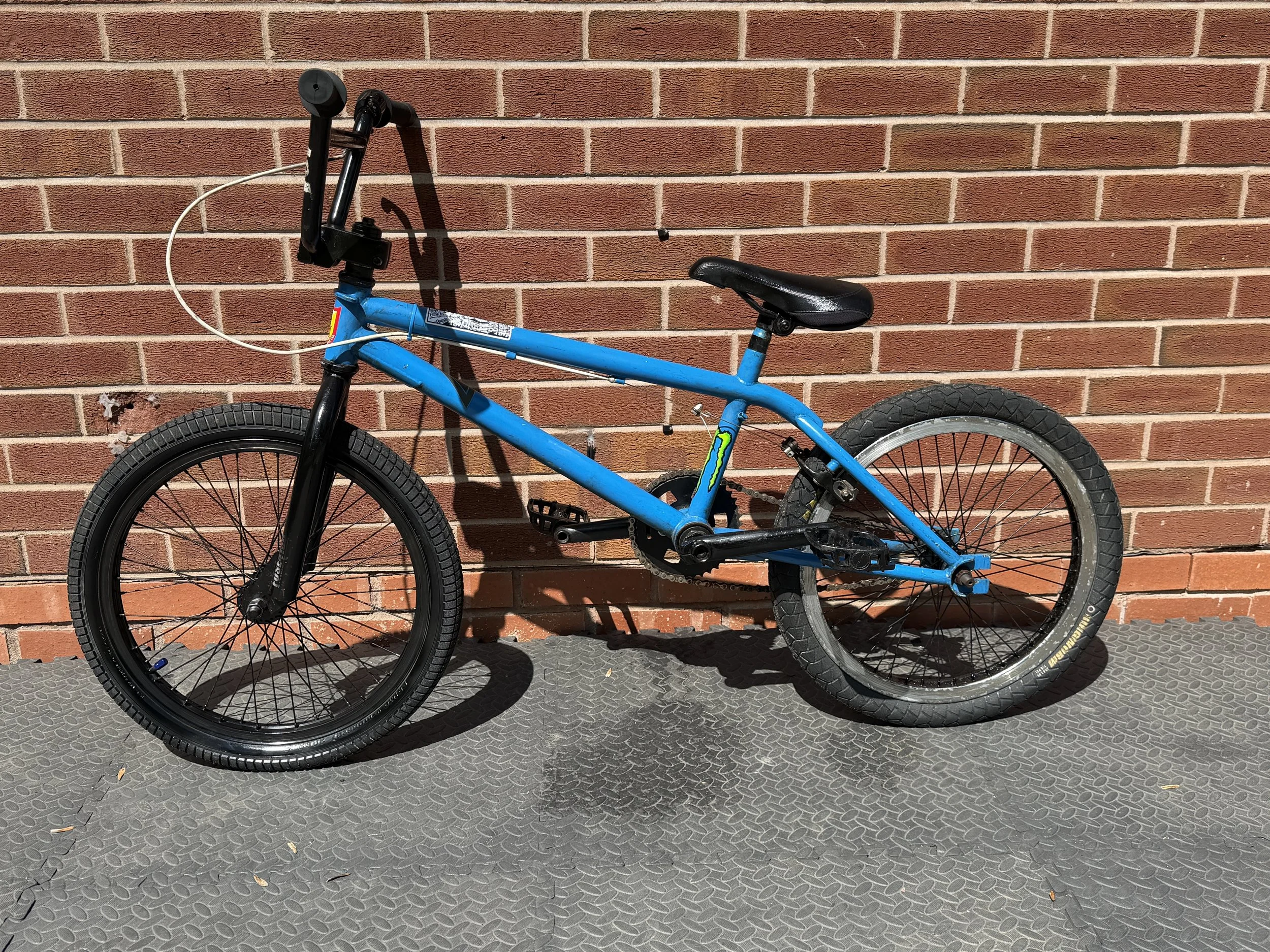Pre-Loved Mid School BMX Bike – 20” (Blue)