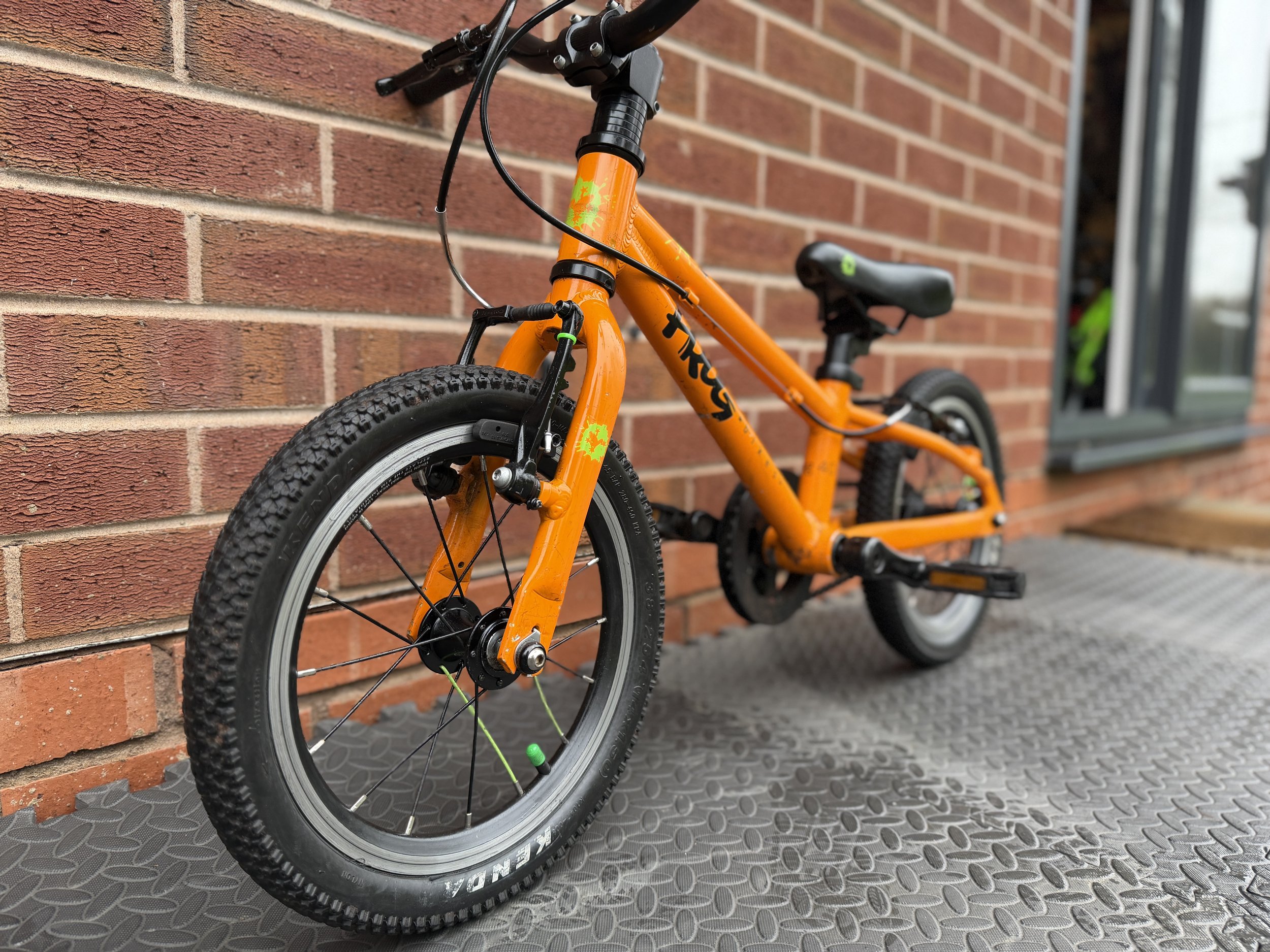 Orange Frog Bike 40 5 .jpg