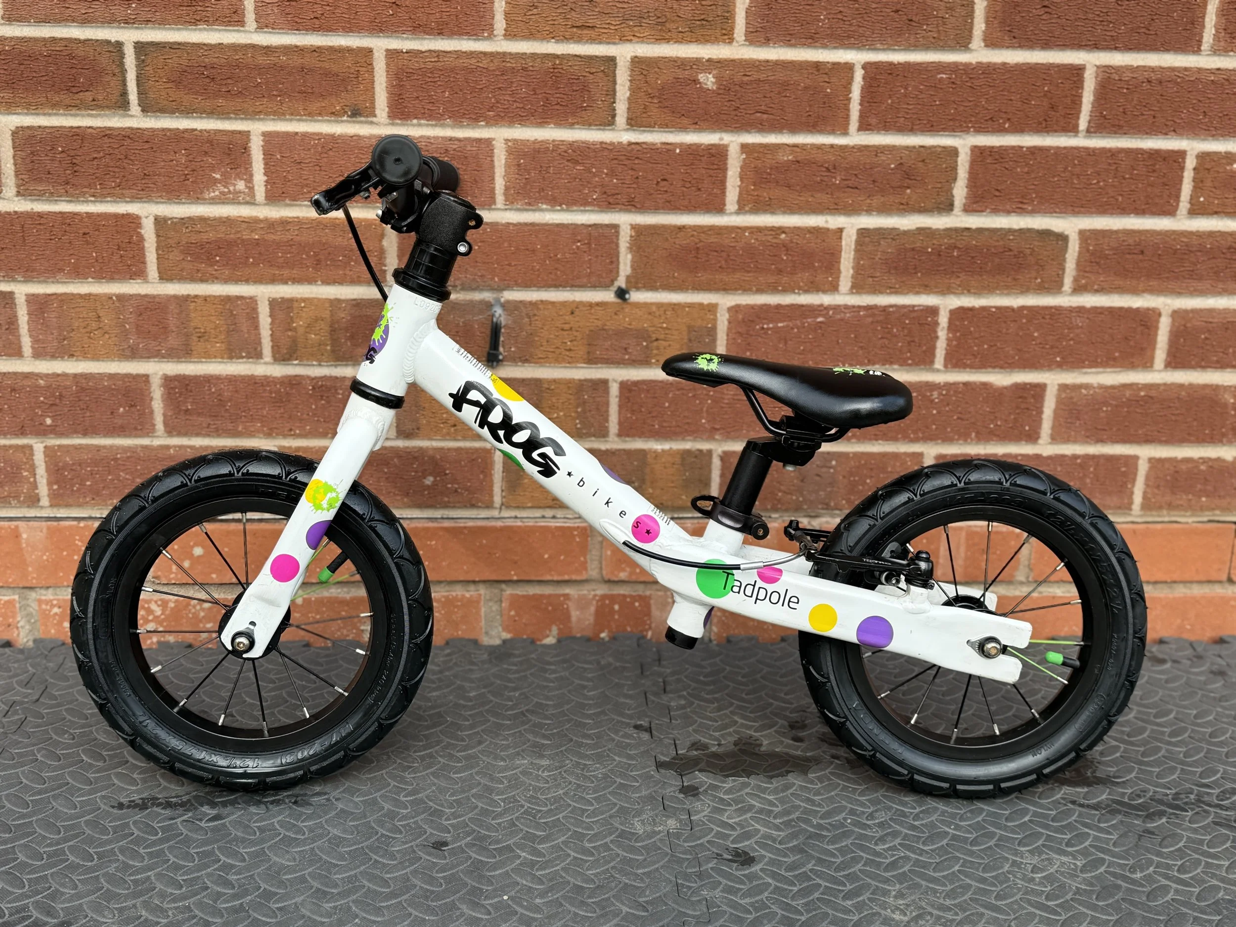 Pre-Loved Frog Tadpole Balance Bike