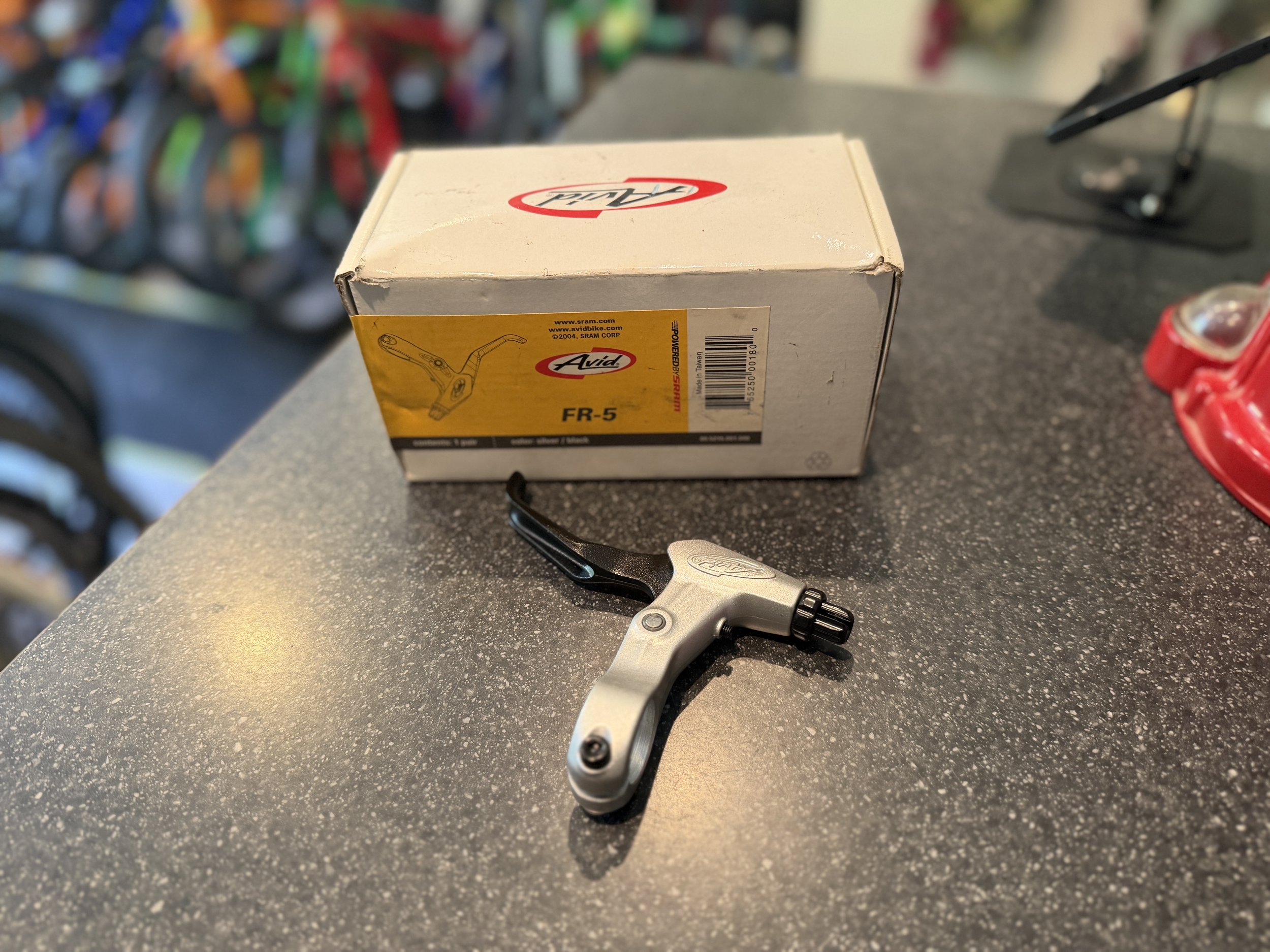Avid FR 5 brake levers .jpg