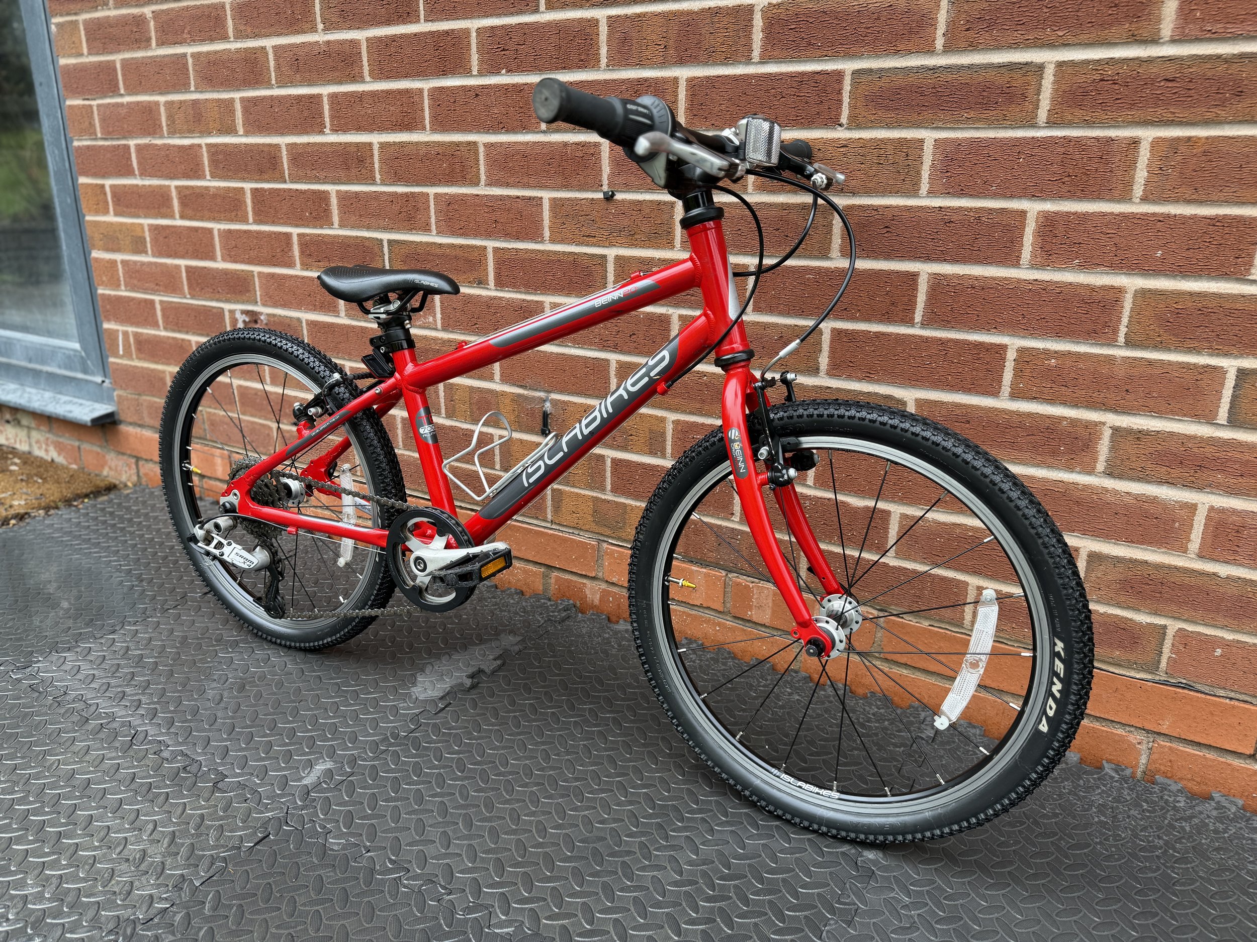 Isla Beinn 20L Red 8.jpg