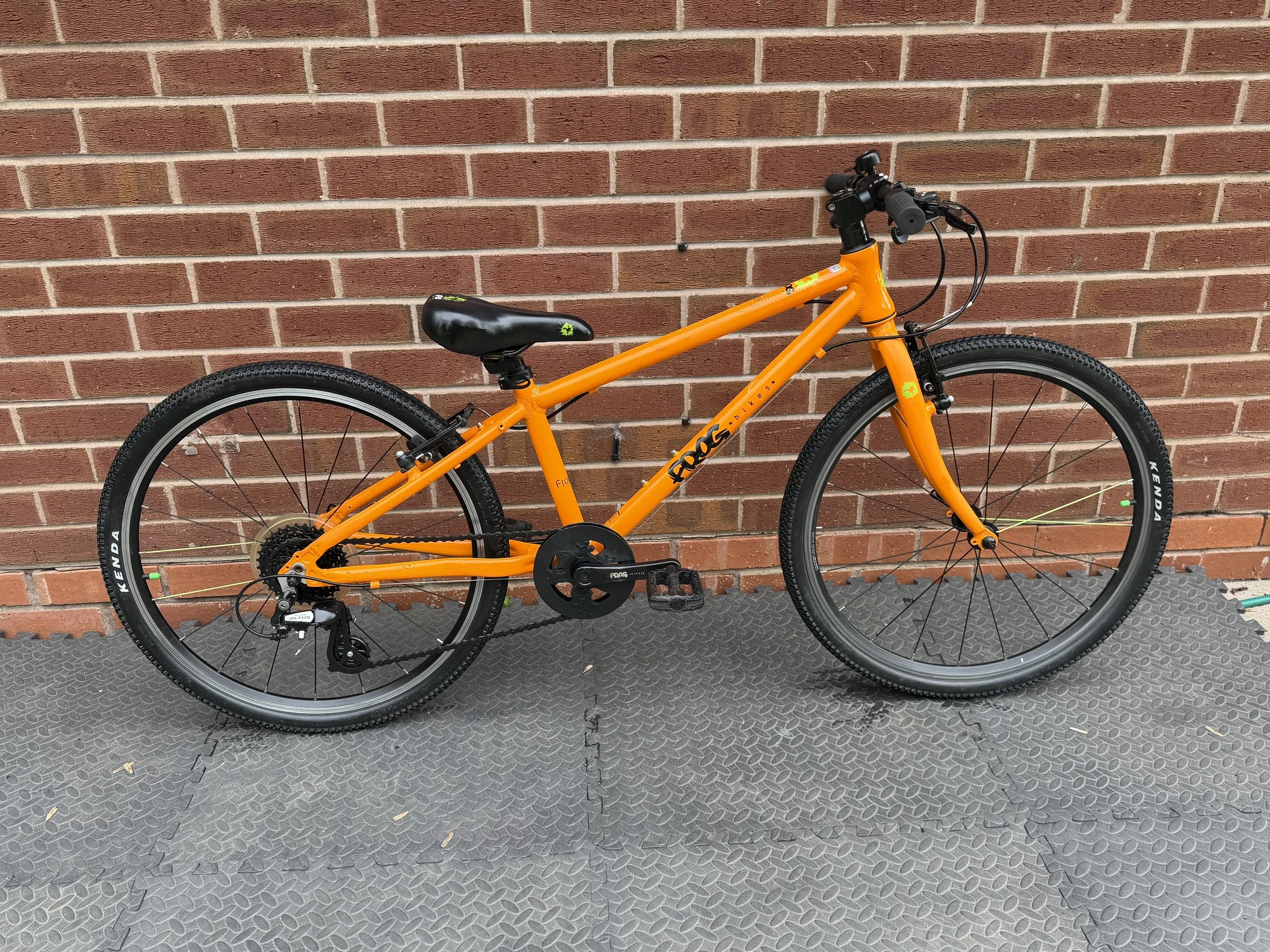 Orange Frog Bike 62 6.jpg