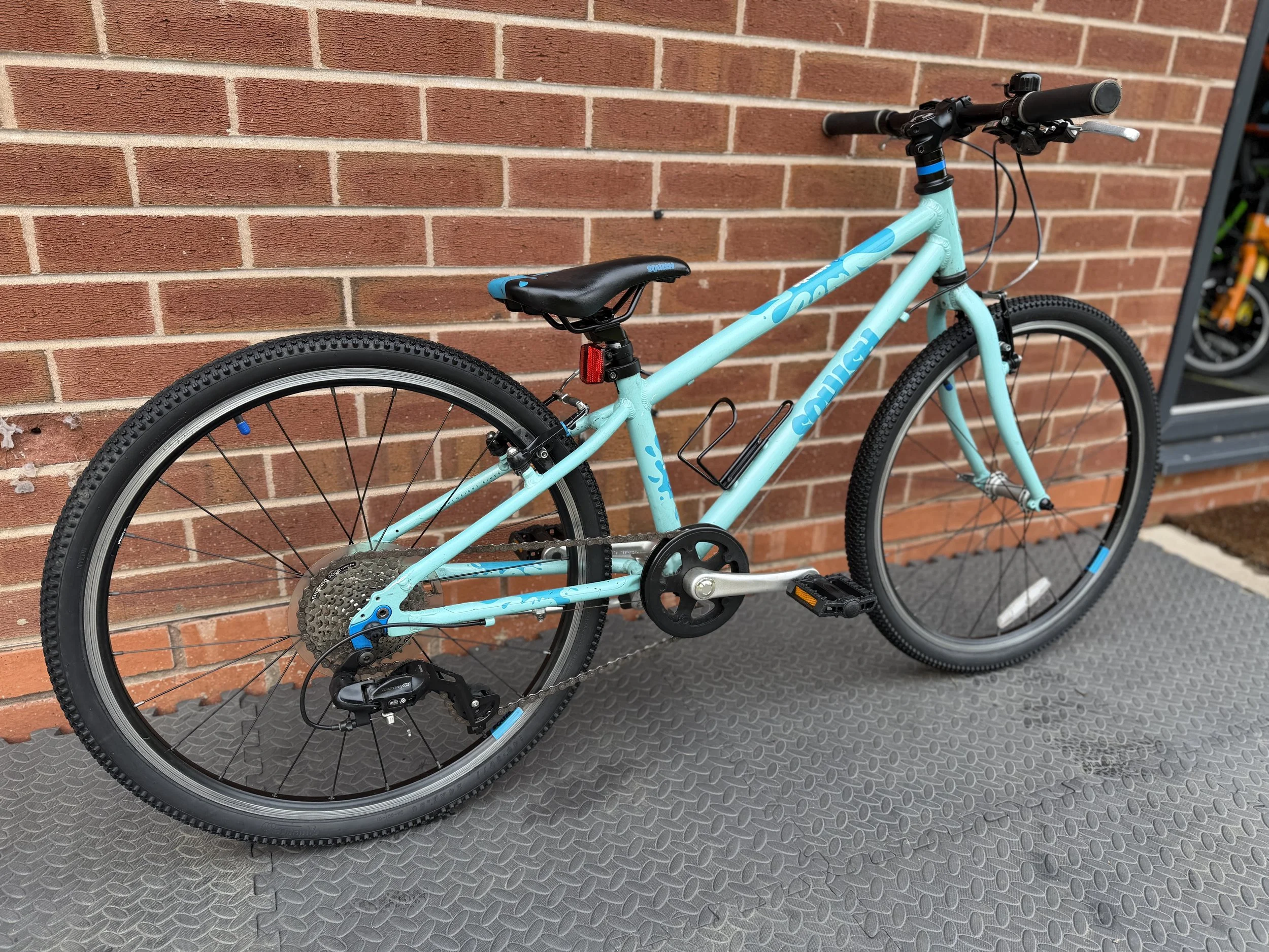 Refurbished Squish Bike Blue 24” 7 .jpg