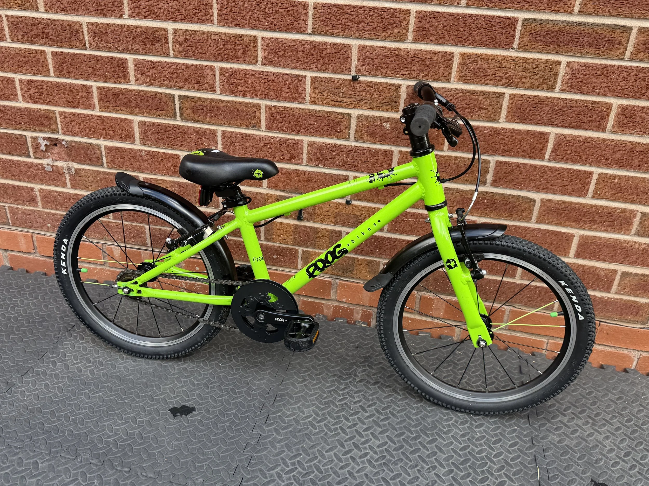 Frog Bike Shop 8 .jpg