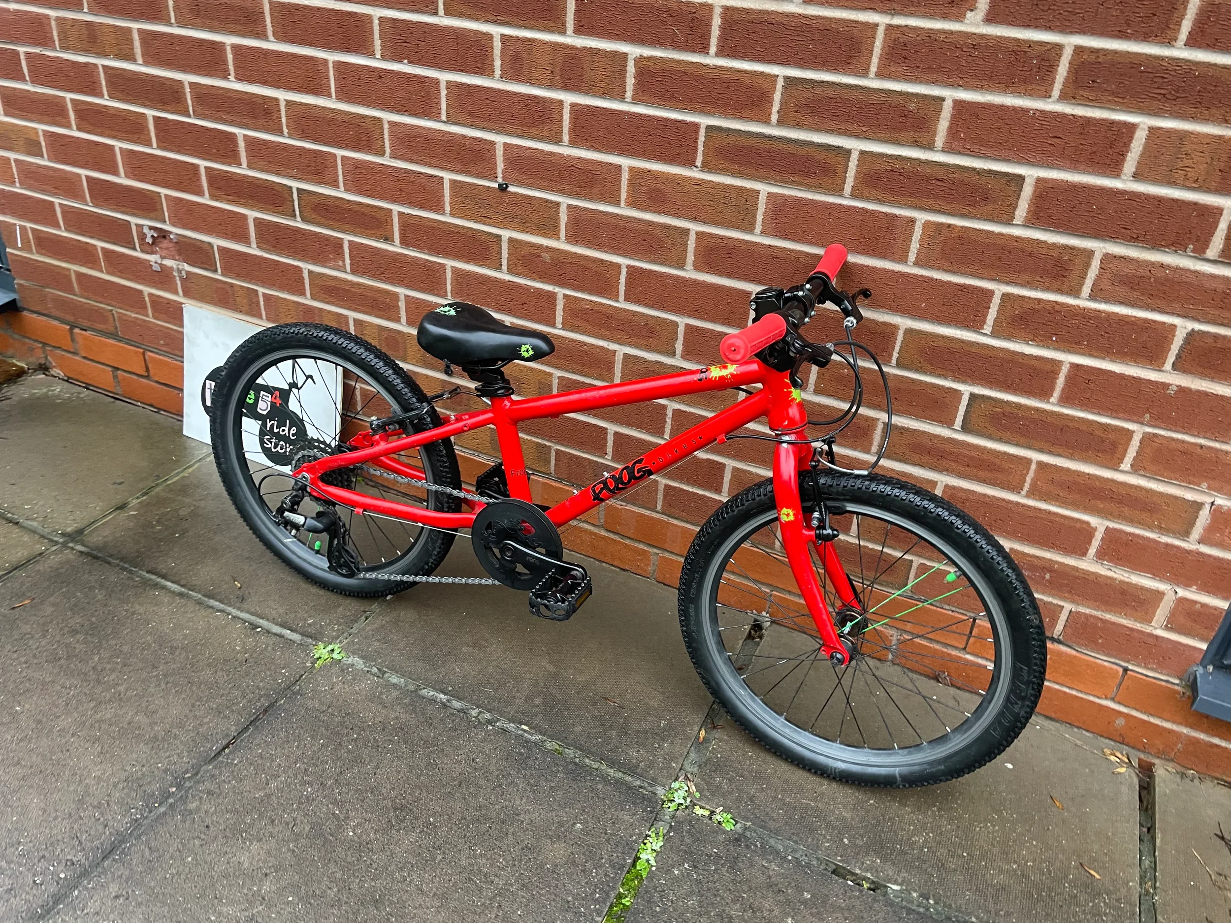 Frog 55 Red Handles 3.webp