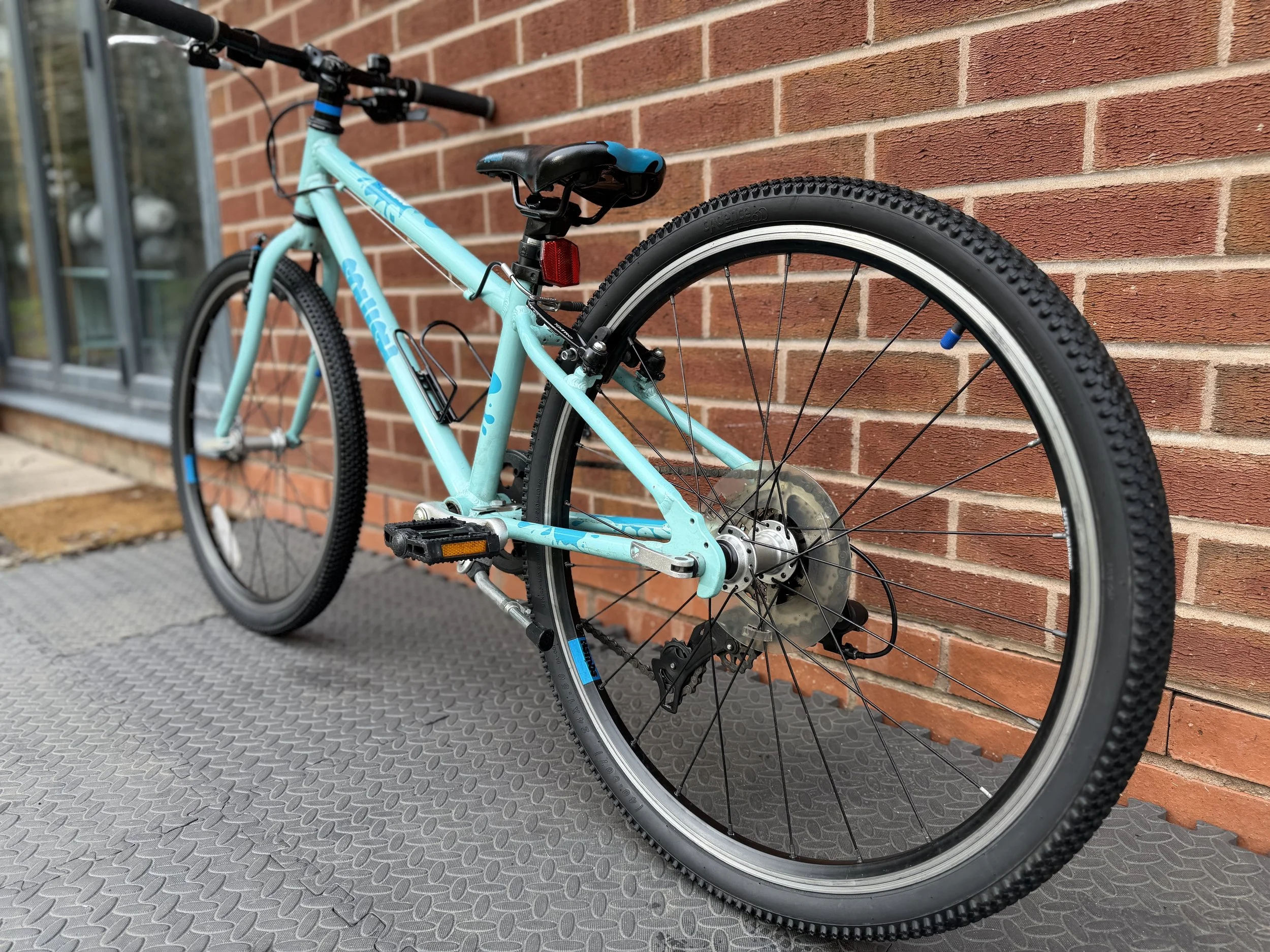 Refurbished Squish Bike Blue 24” 4.jpg