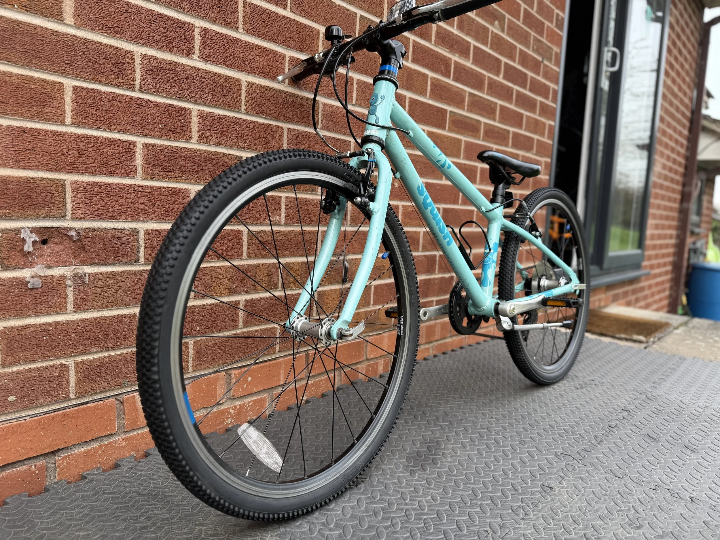 Refurbished Squish Bike Blue 24” 5 .jpg