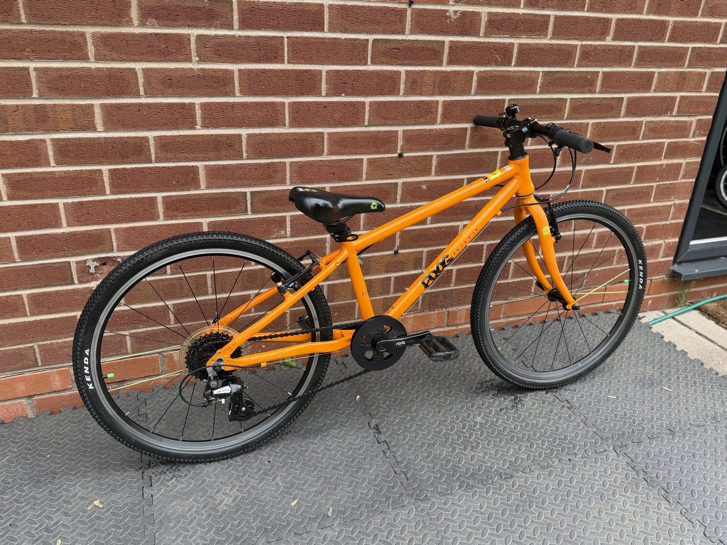 Orange Frog Bike 62 7 .jpg