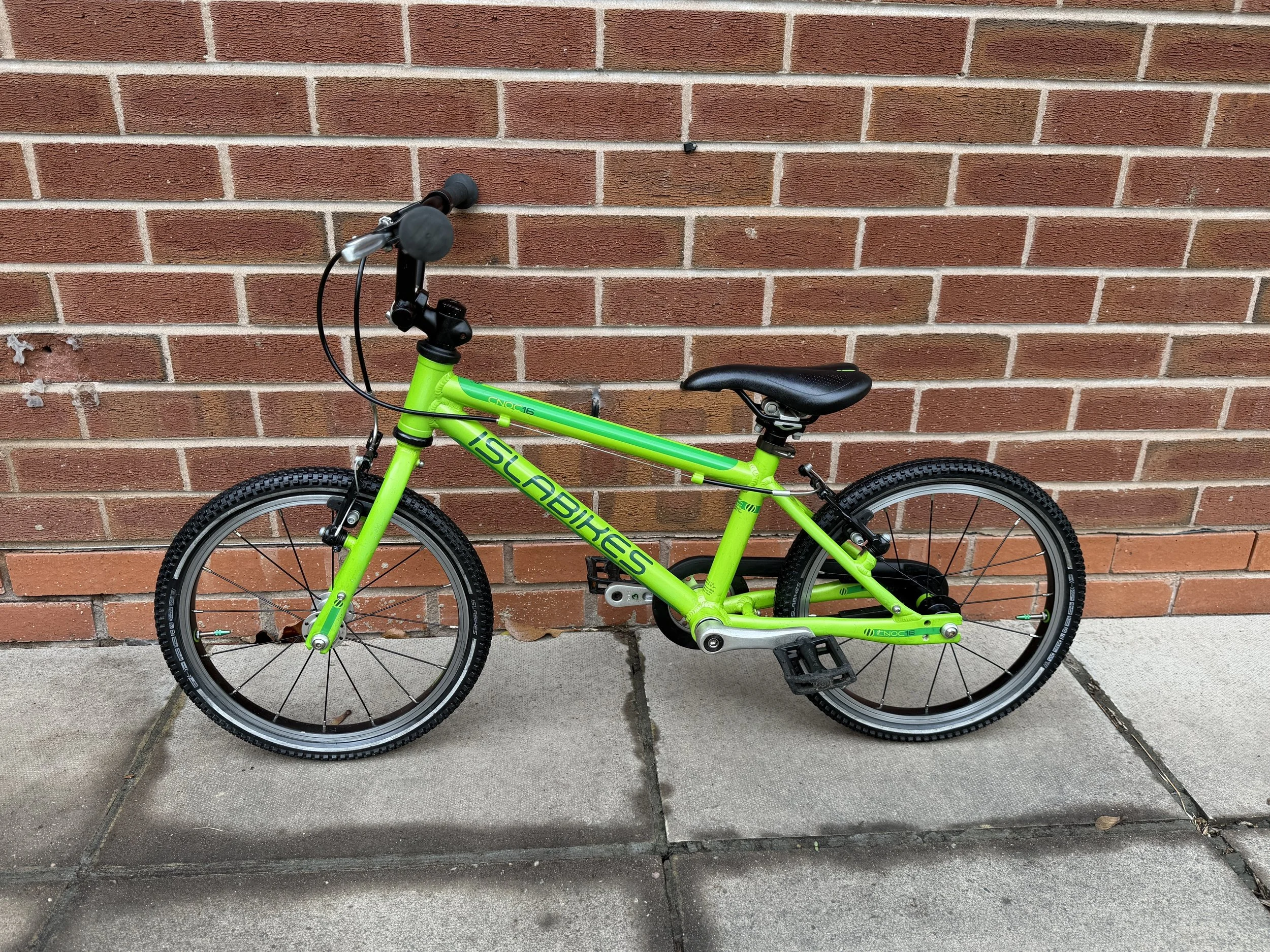 Isla Bike Shop 1 .jpg