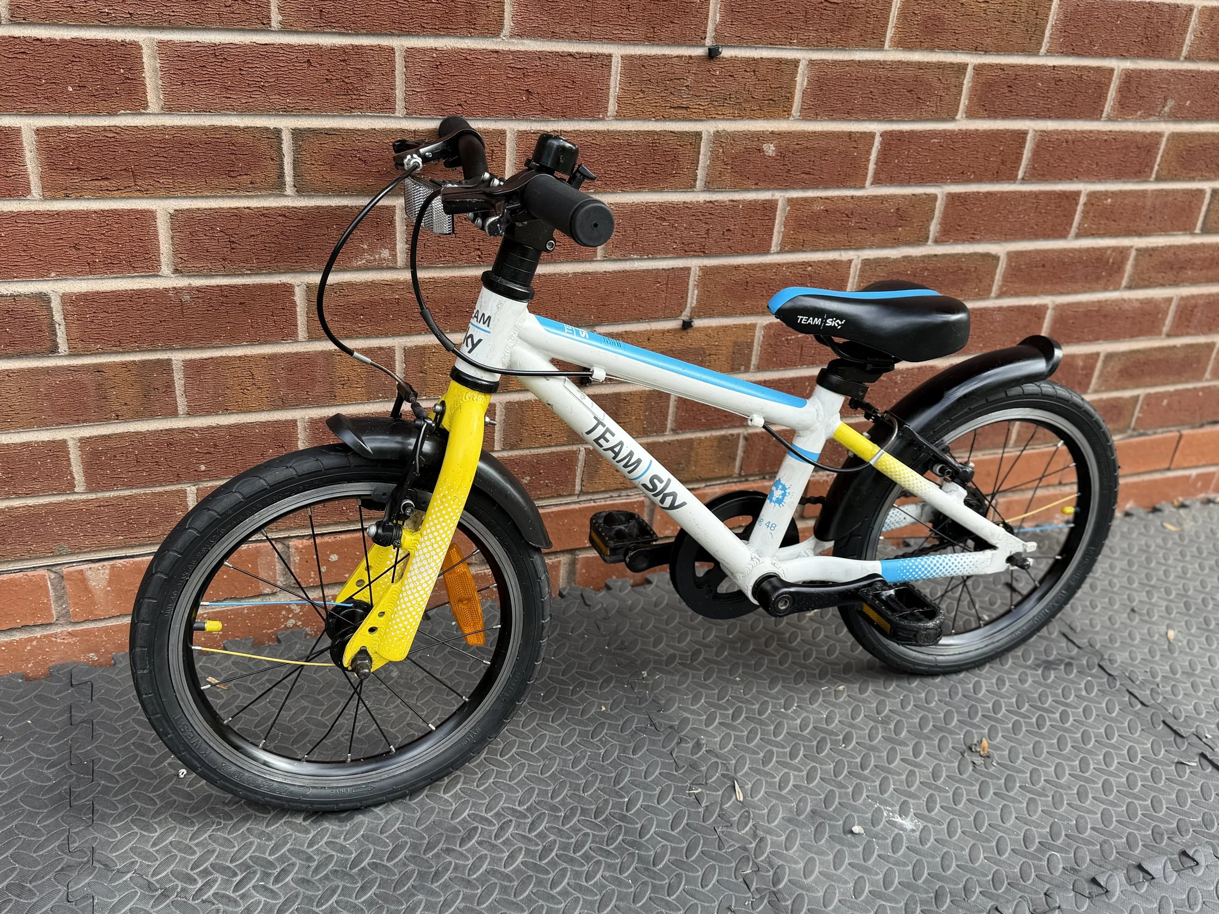 White Frog Bike For Sale 2 .jpg
