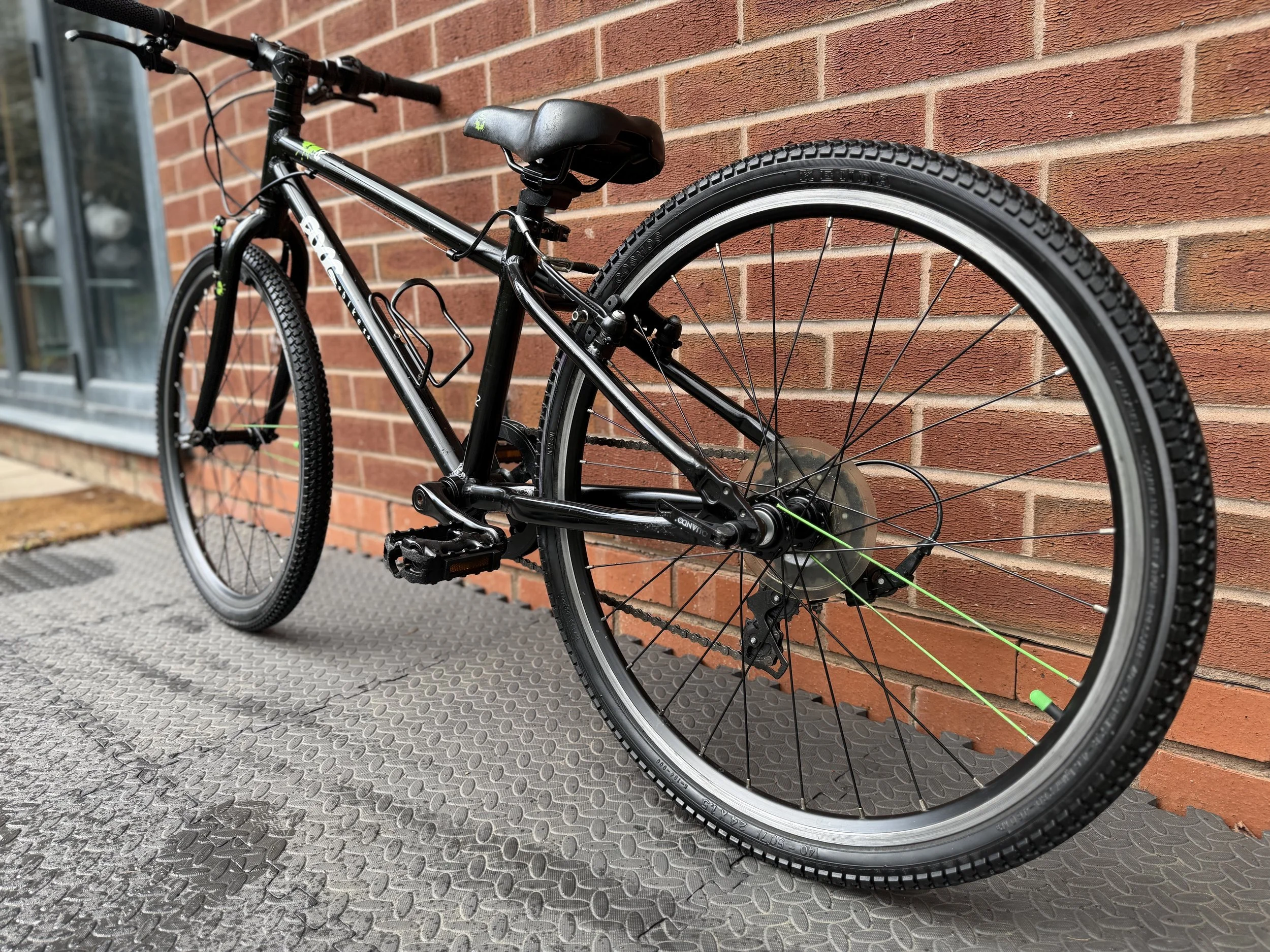 Refurbished Frog Bike 62 Black 5.jpg