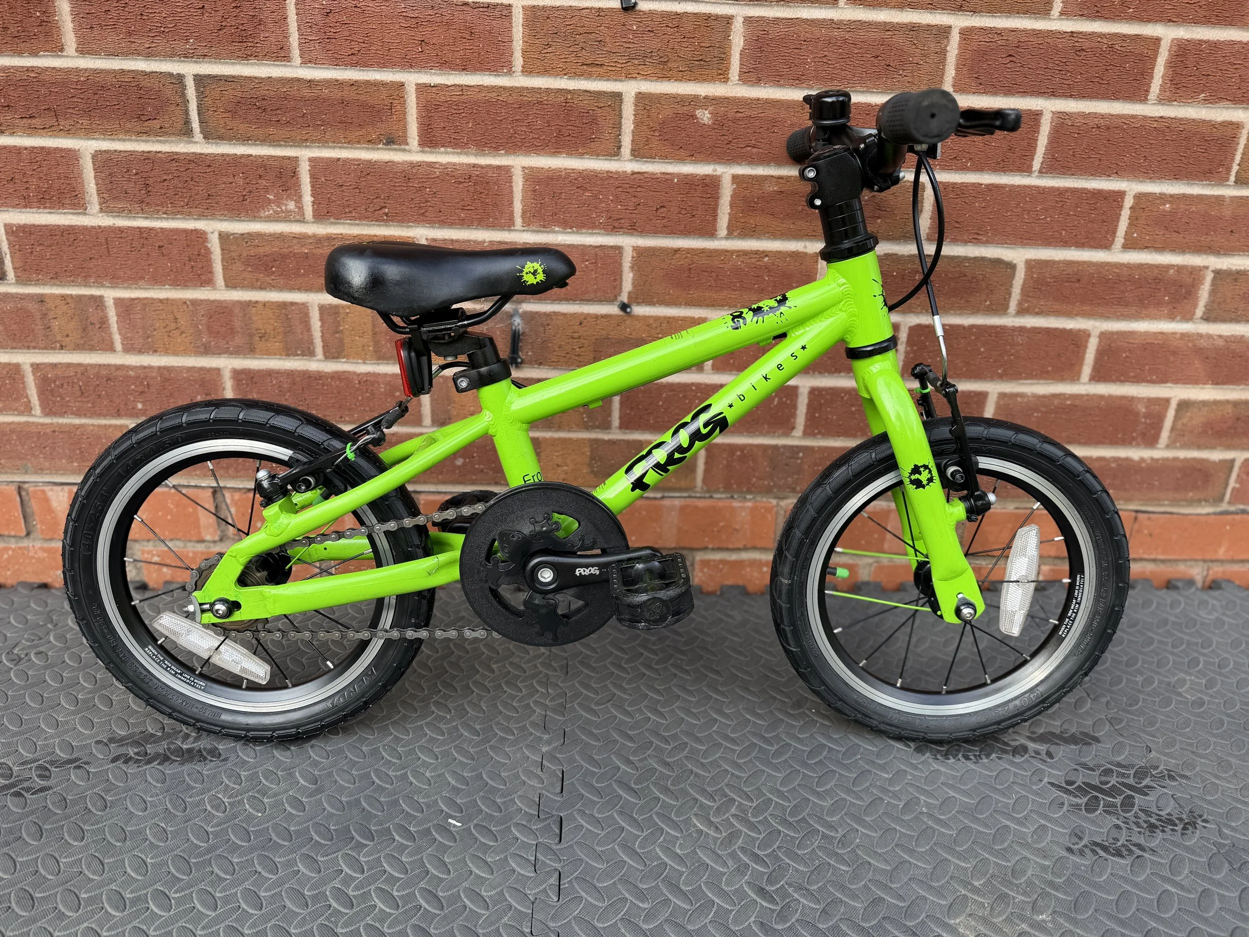 Used green Frog 43 6.jpg