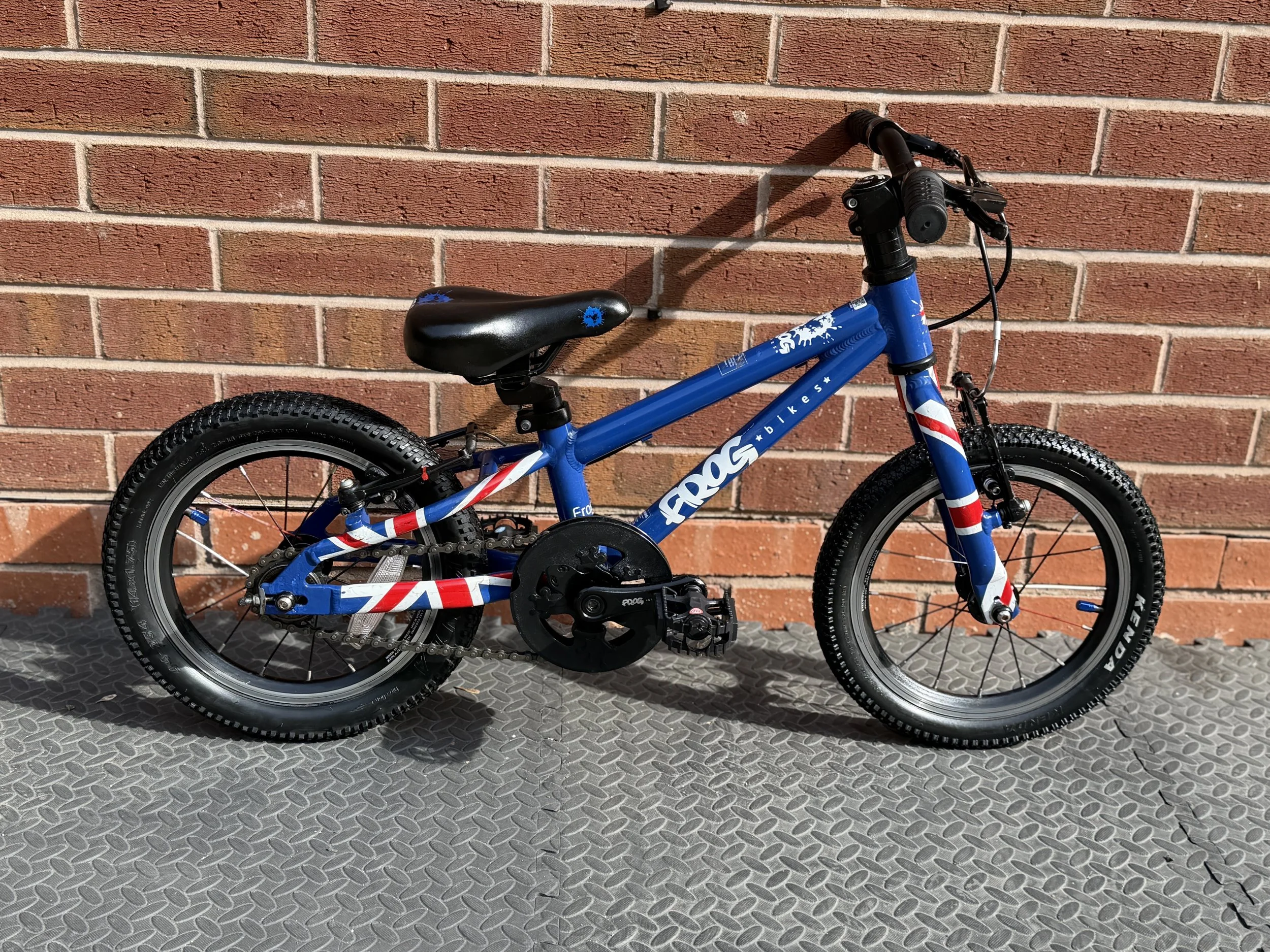 Blue Frog 40 first pedal bike 7.jpg