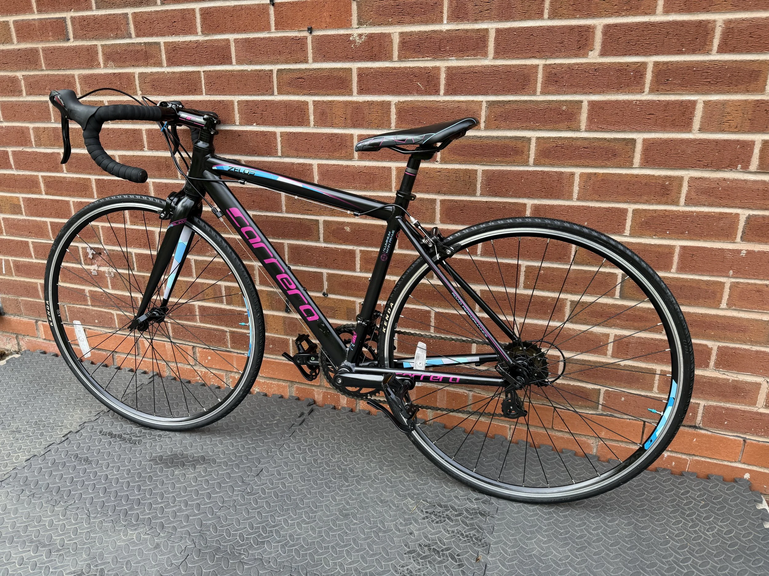 Refurbished Carrera Zelos XS road bike 3.jpg