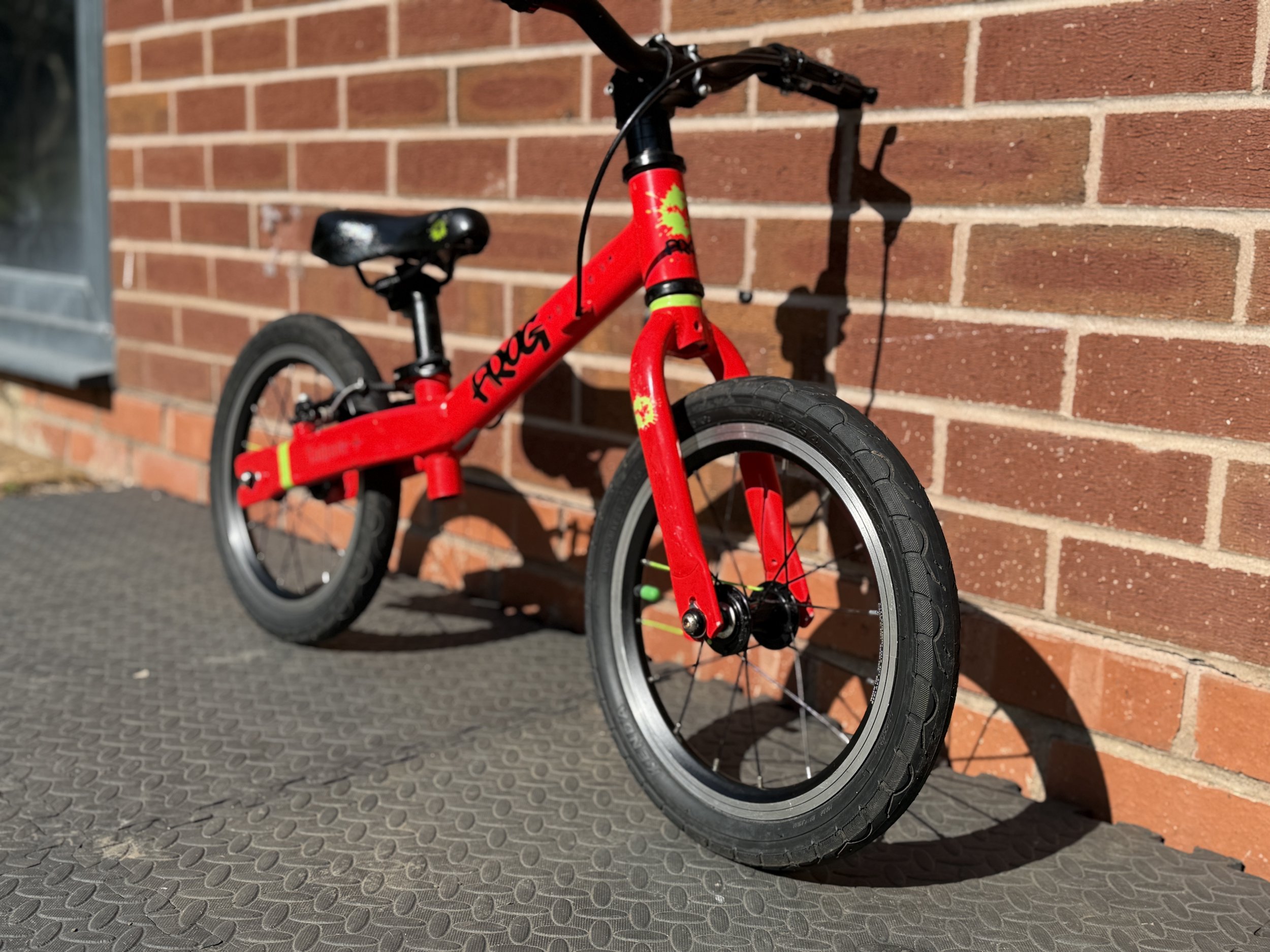 Frog Tadpole Plus balance bike 9 .jpg