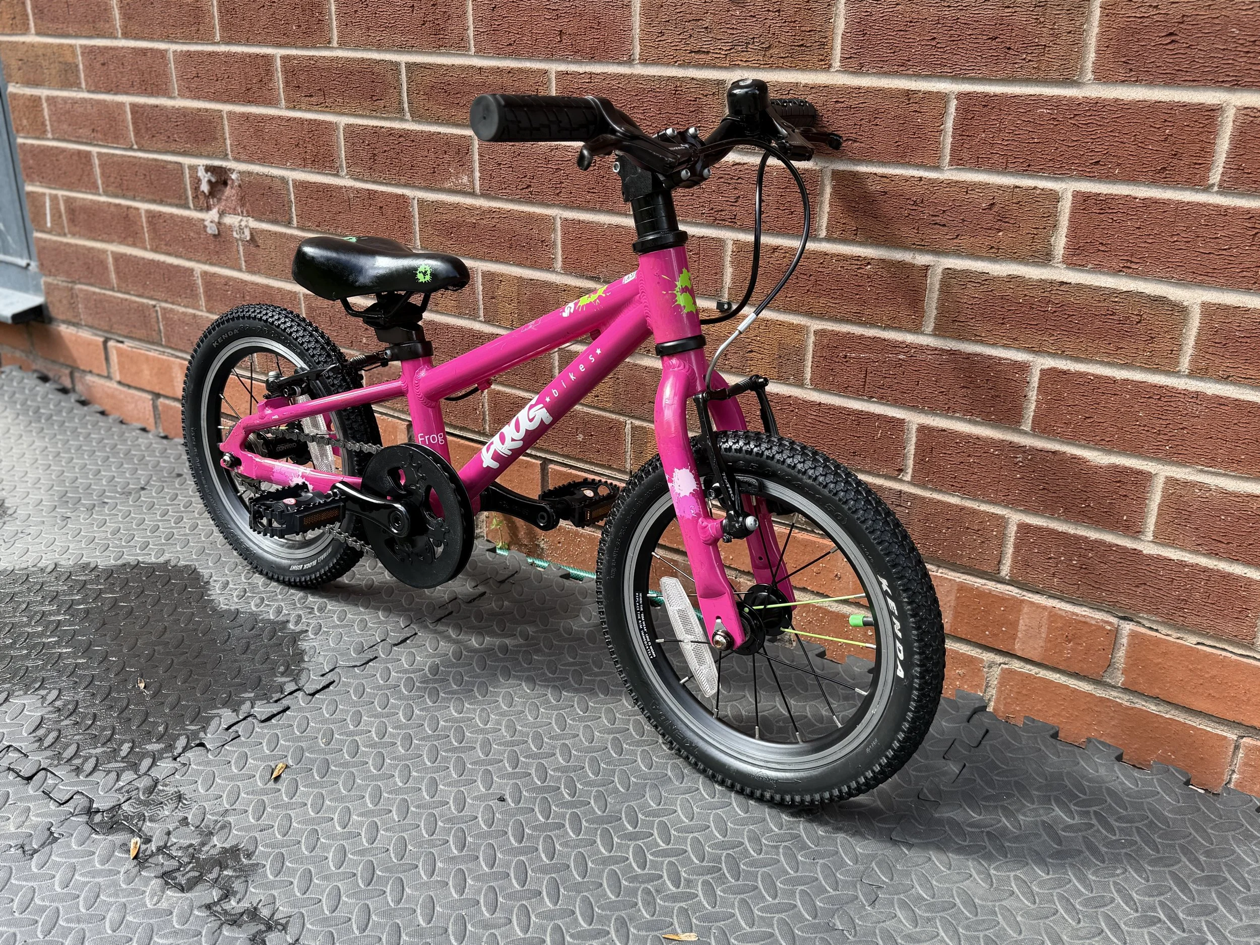 Frog Bike Three54 ride store 9.jpg