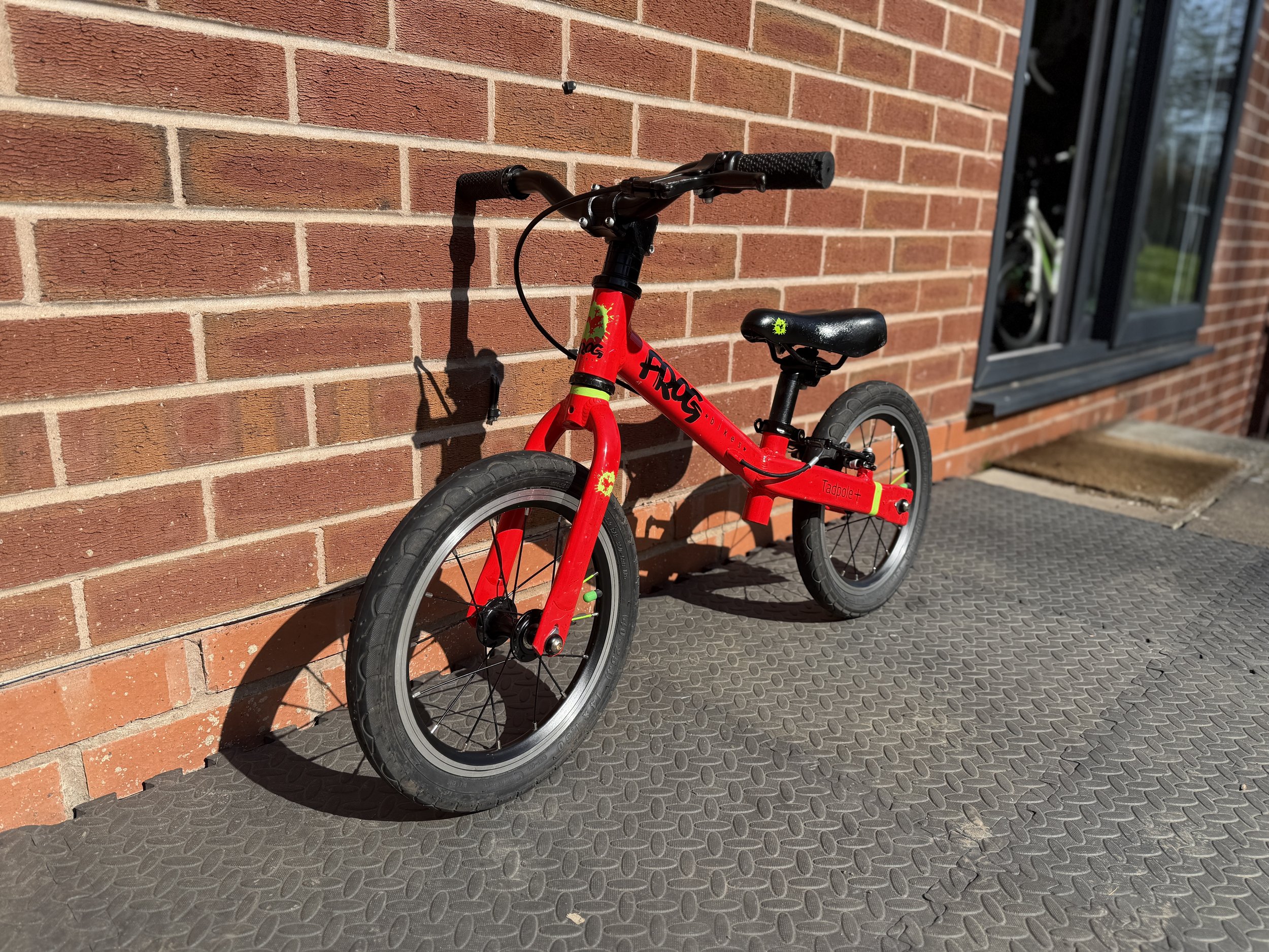 Frog Tadpole Plus balance bike 2 .jpg