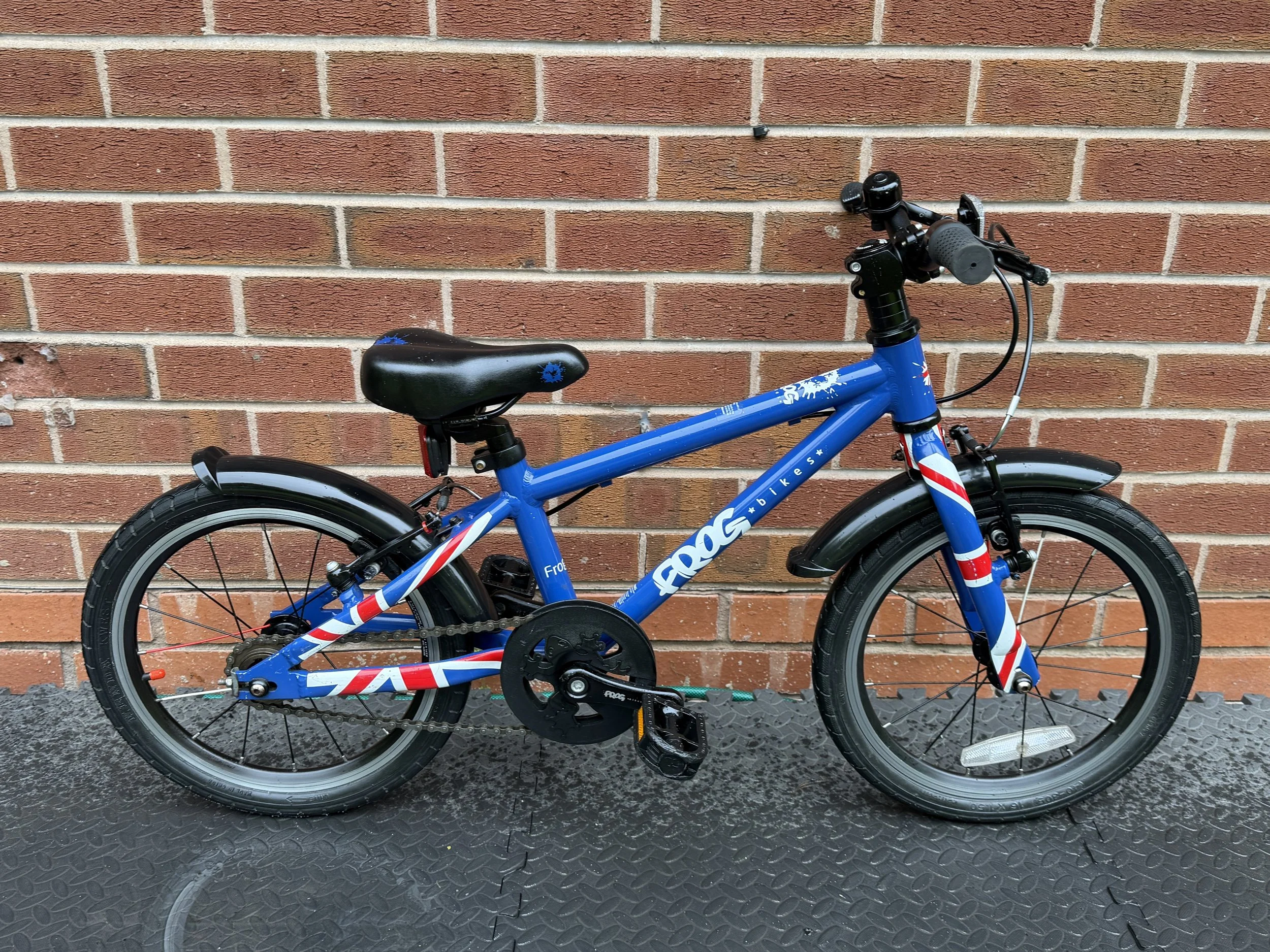 Blue Frog first pedal bike 6 .jpg