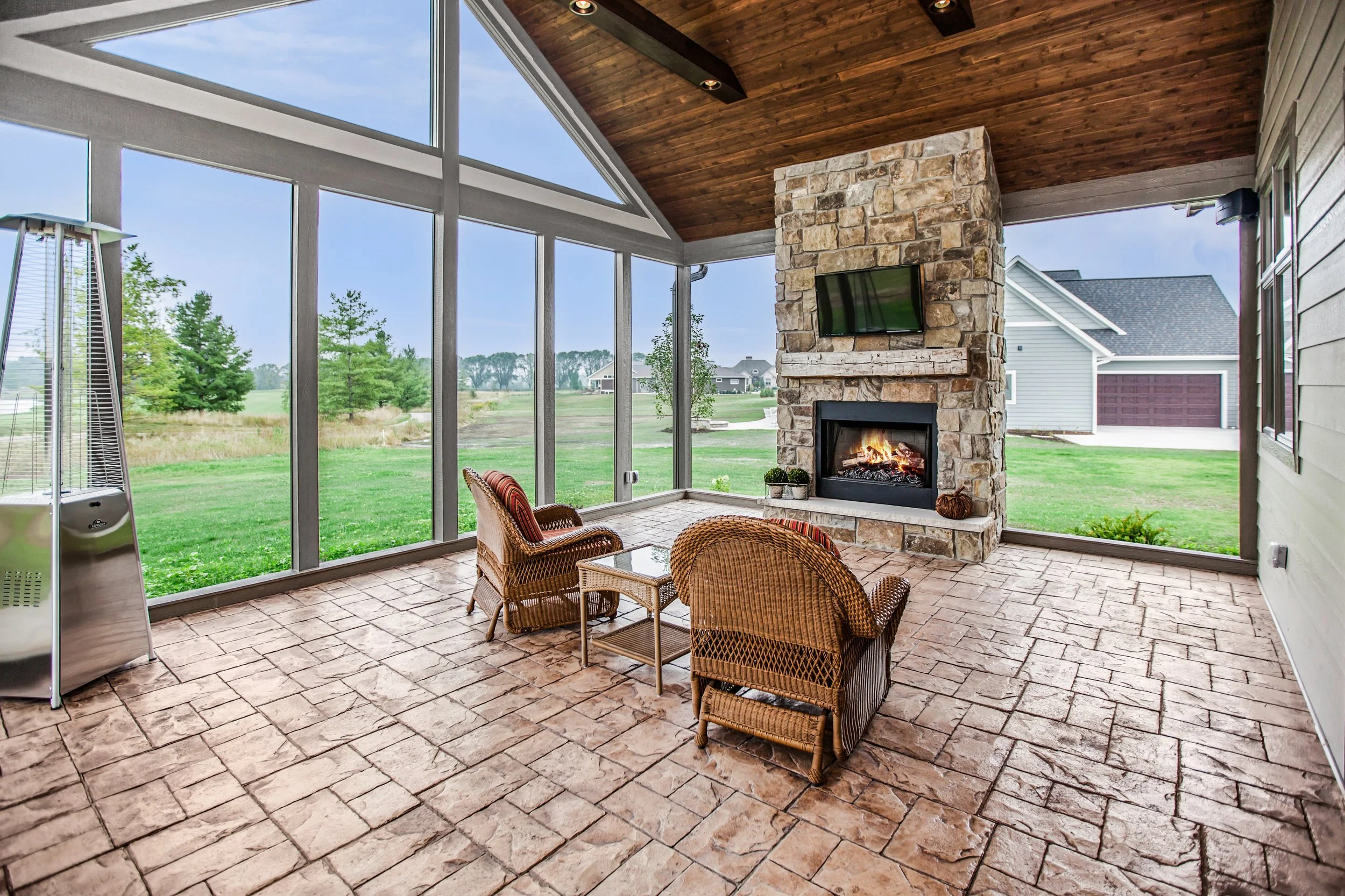 Kickout Flashing: Preventing Water Damage Where Roof Meets Wall