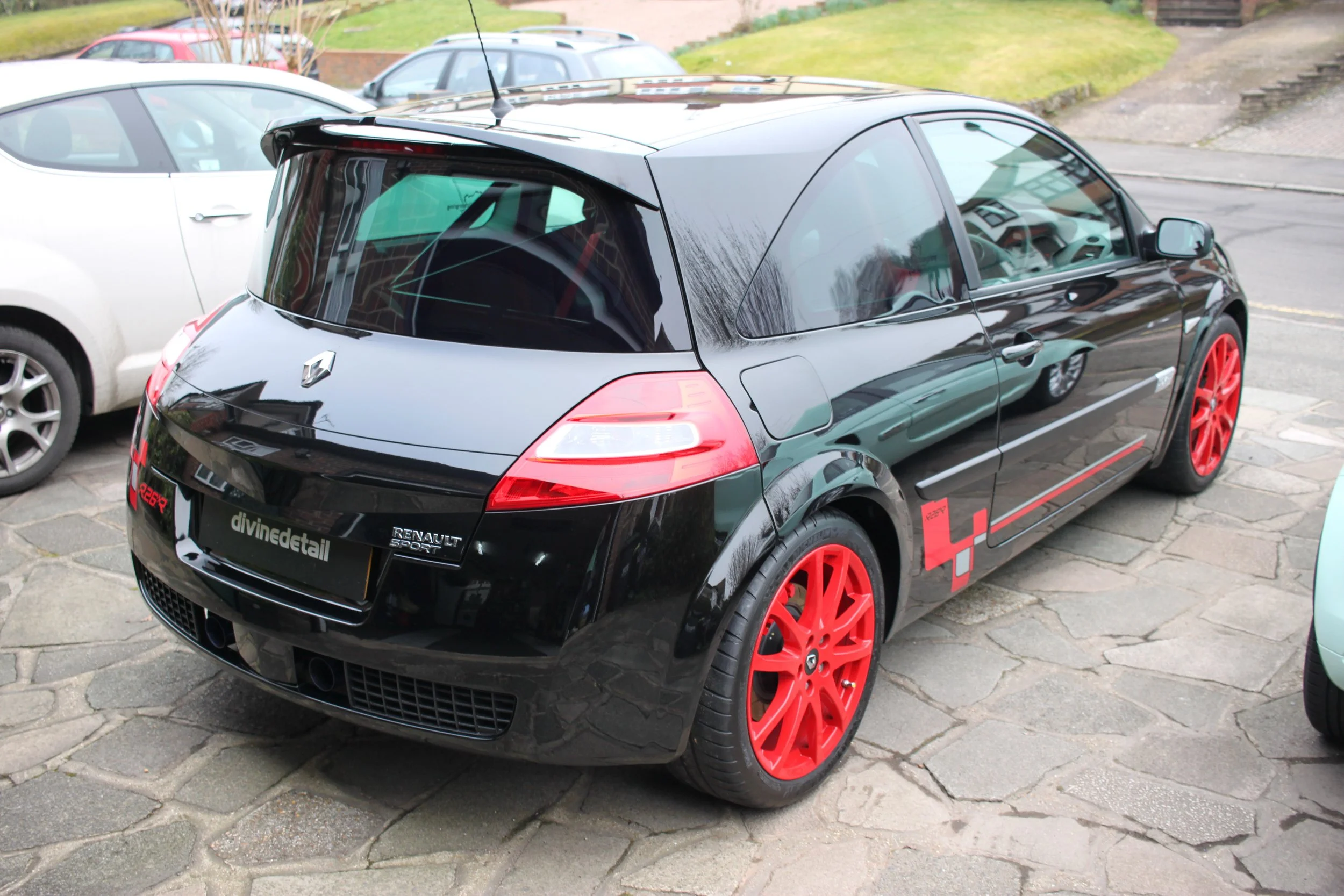 Renault Megane R26R detailed