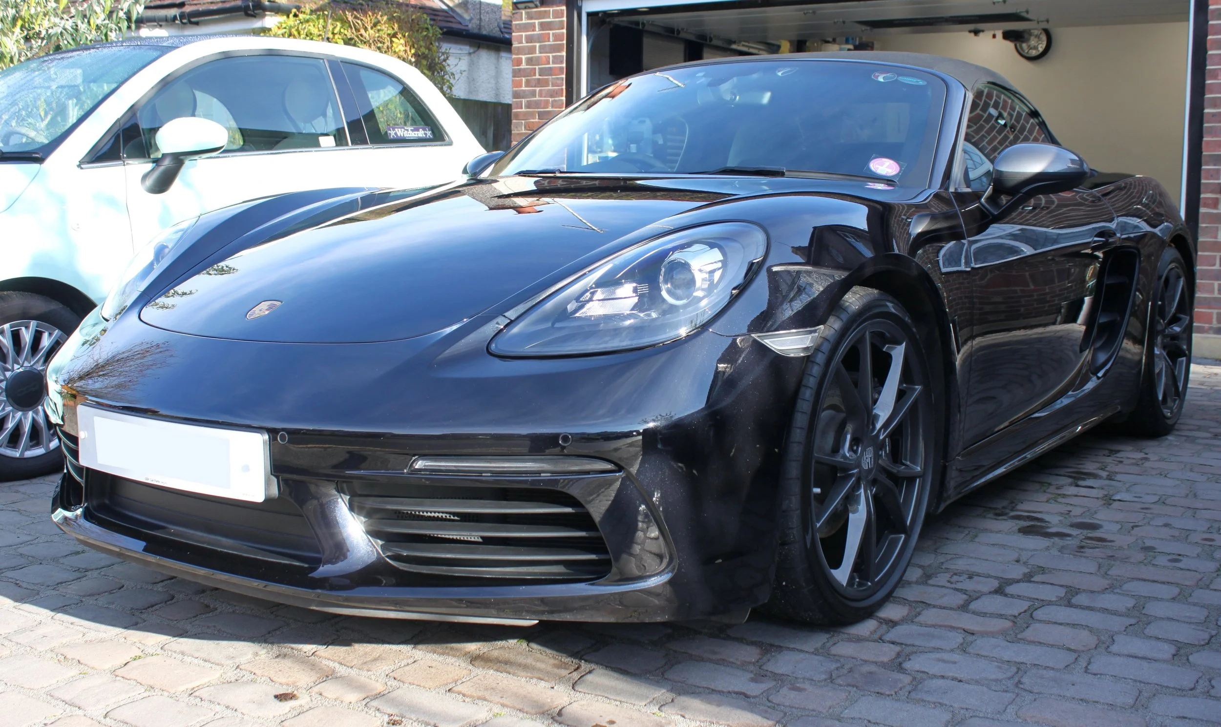 Detailing near Gatwick