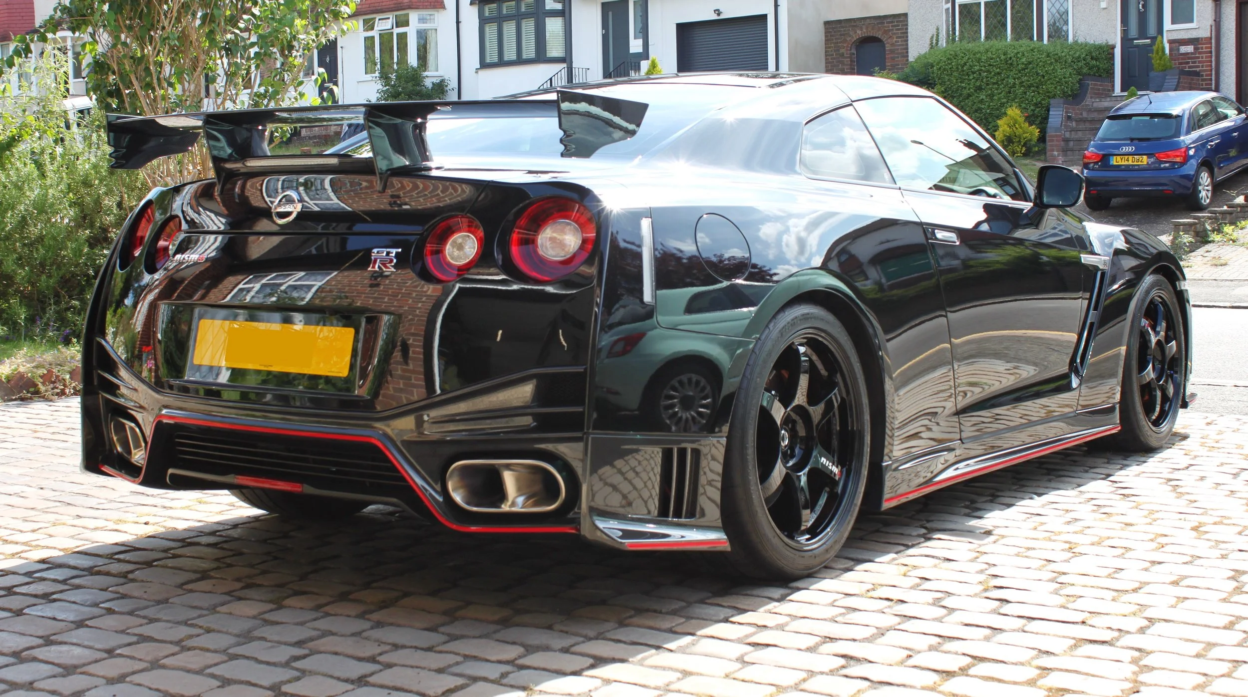 Nissan GTR Nismo detailed