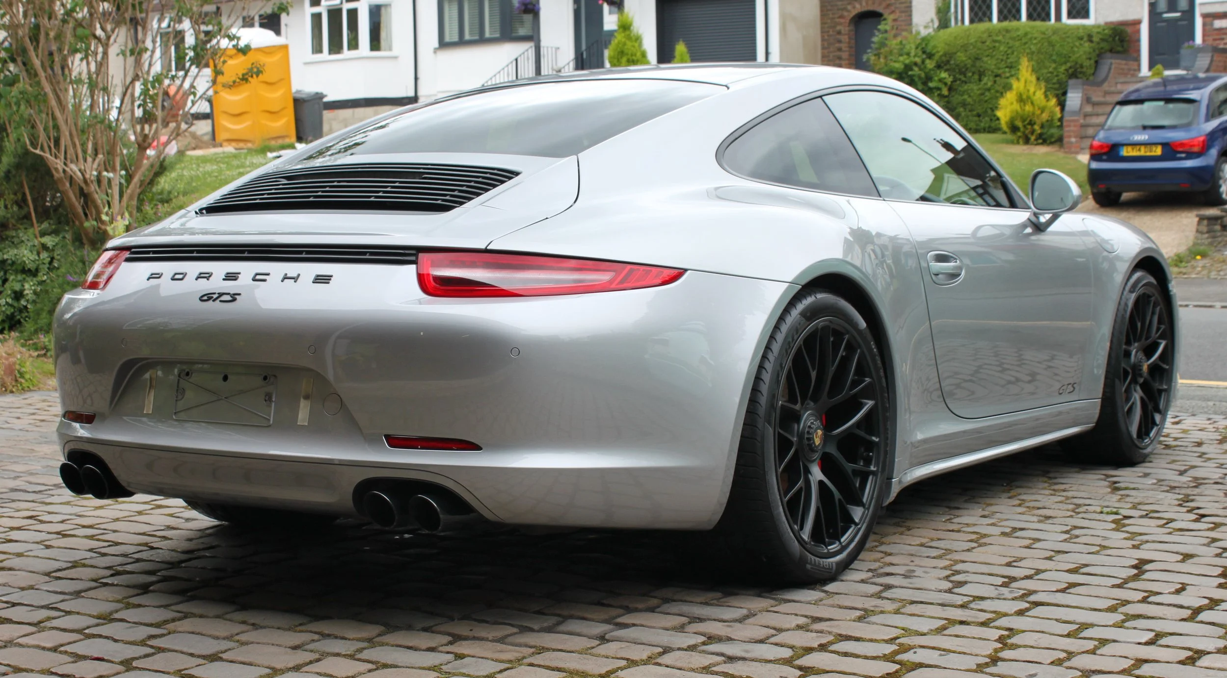 Ceramic coating in Surrey