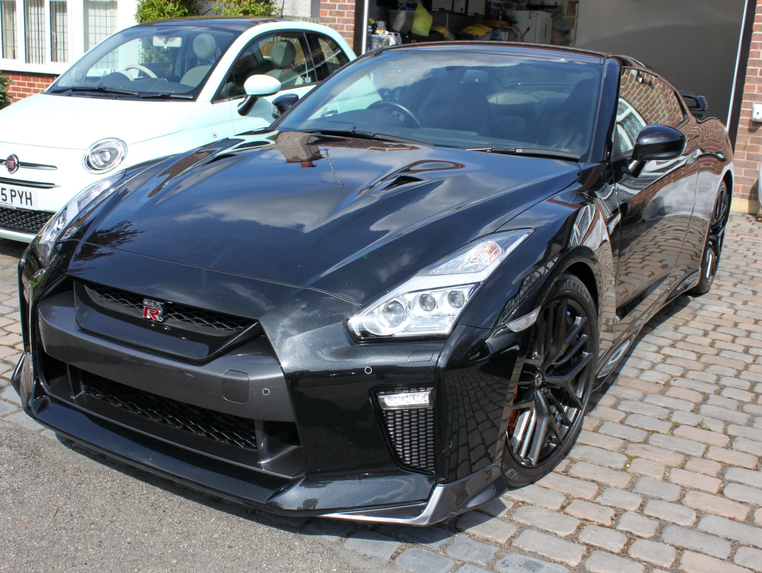 Nissan GTR detailed