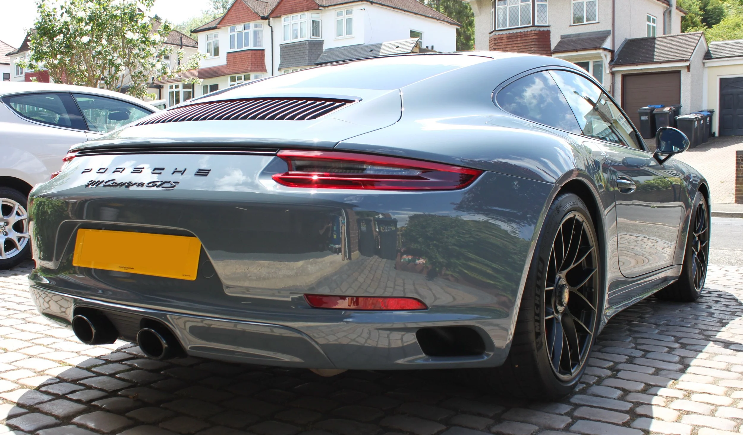 Porsche 991 GTS detailed