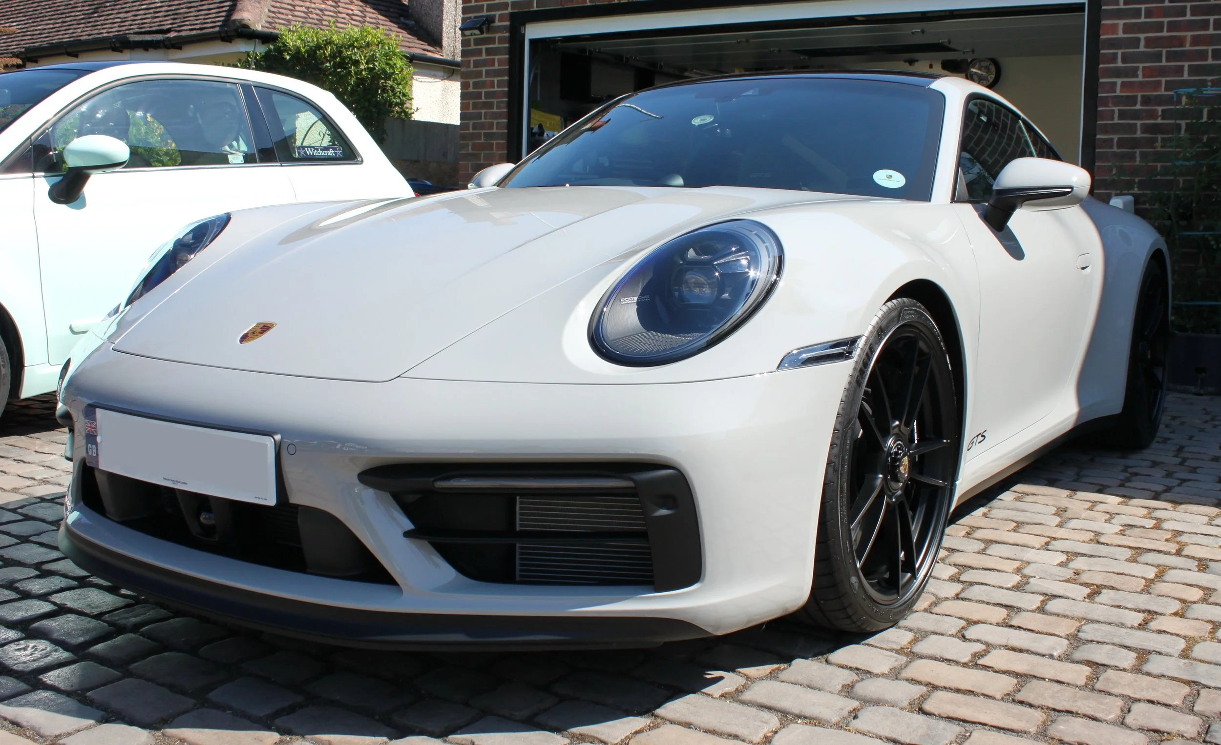 Porsche 911 992 GTS detailed