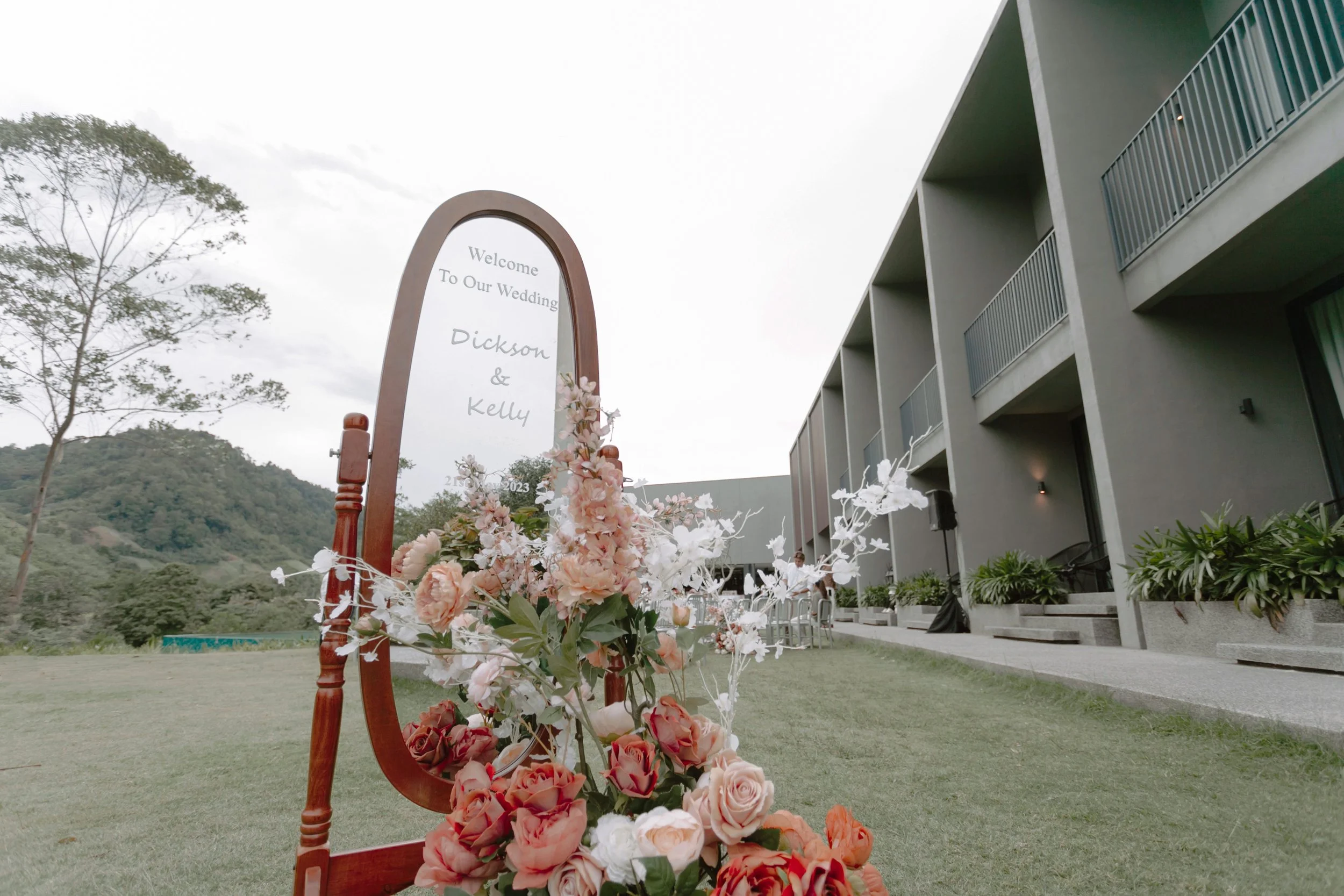 Dickson&Kelly-The Acres Resort Wedding (33).jpg