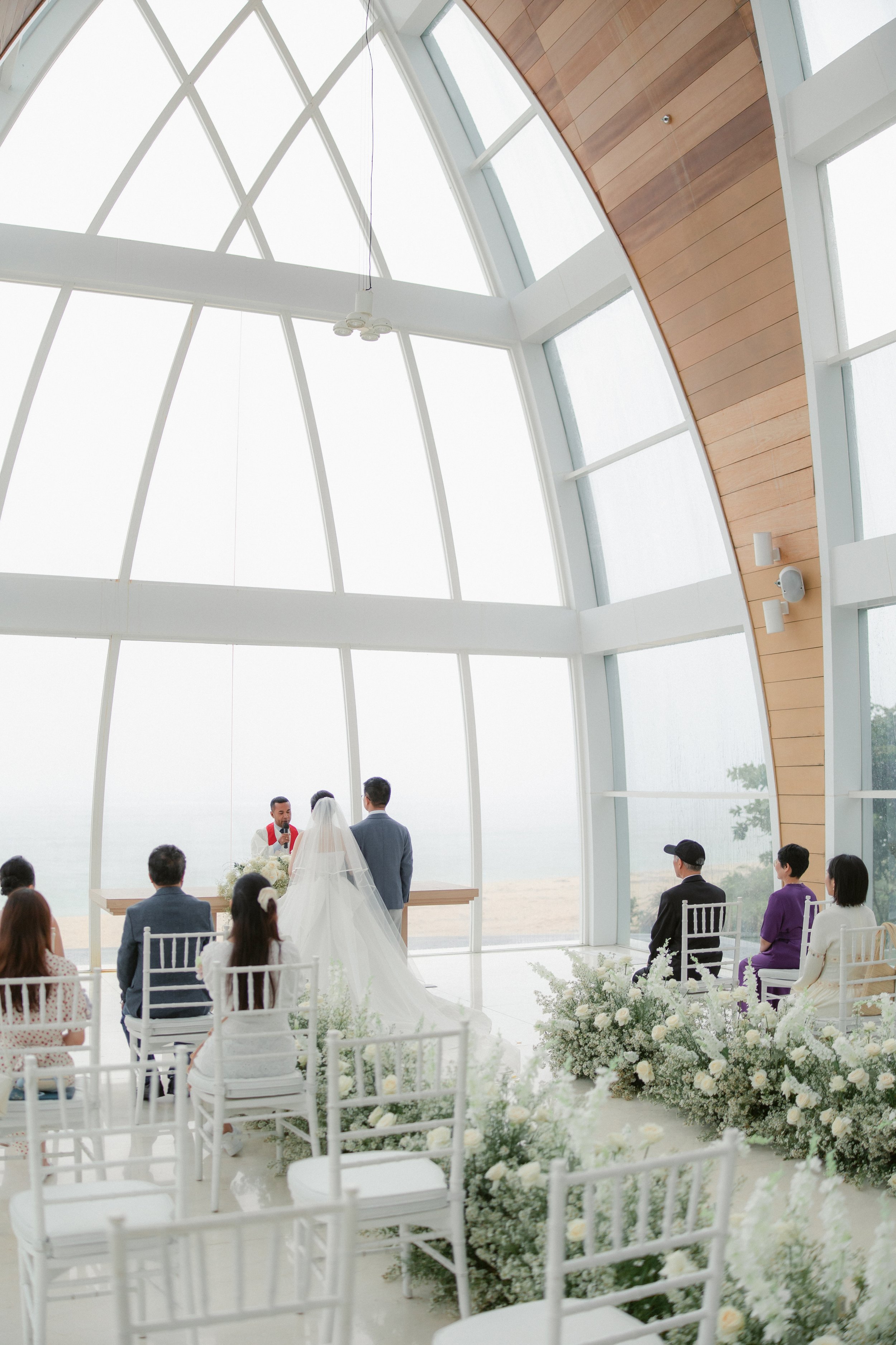 Cui Can & Xu Rui’s Intimate Wedding at Majestic Chapel, The Ritz-Carlton Bali
