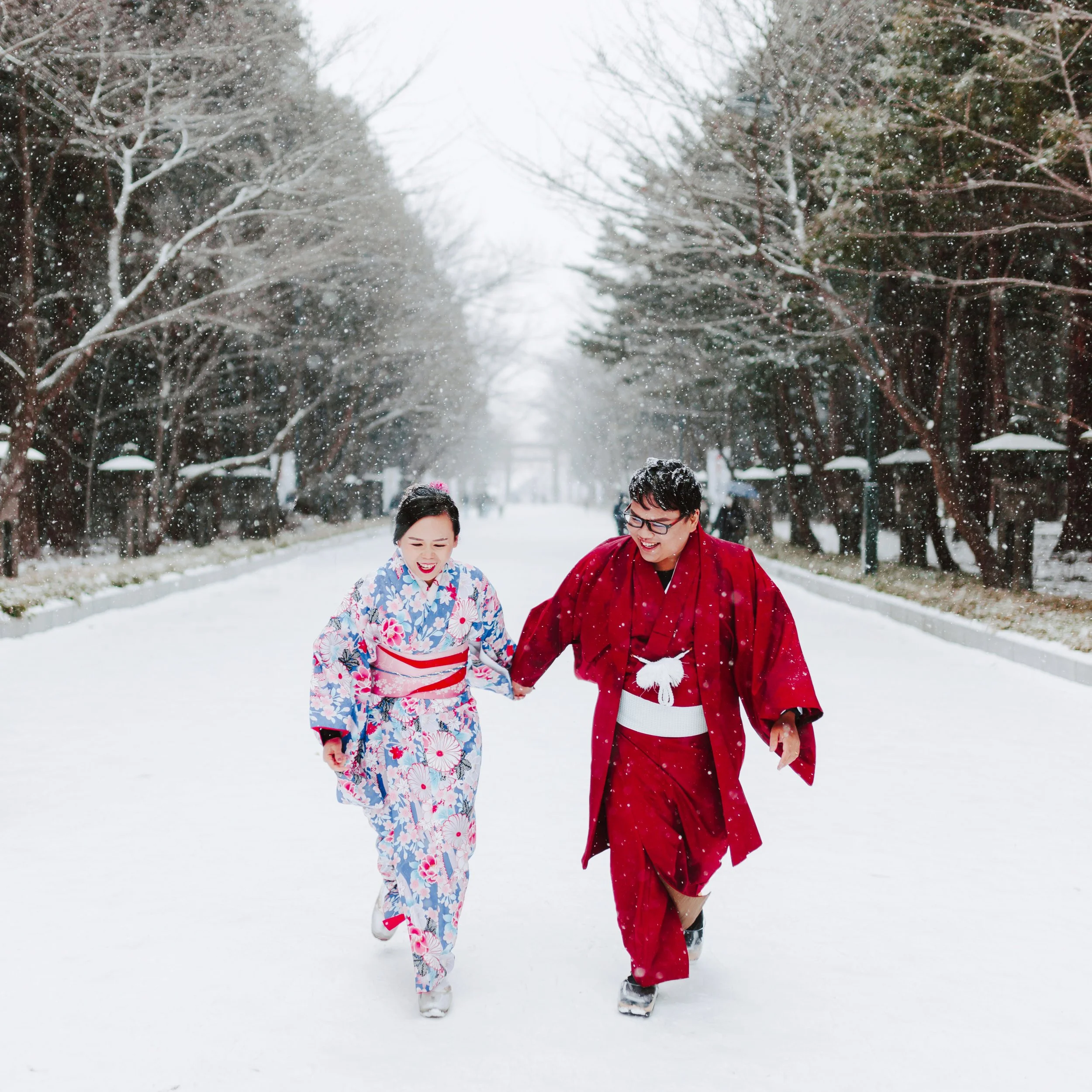 Hokkaido Pre Wedding photoshoot | Love and snowflakes.  Steven & Sandy romantic journey in Hokkaido.