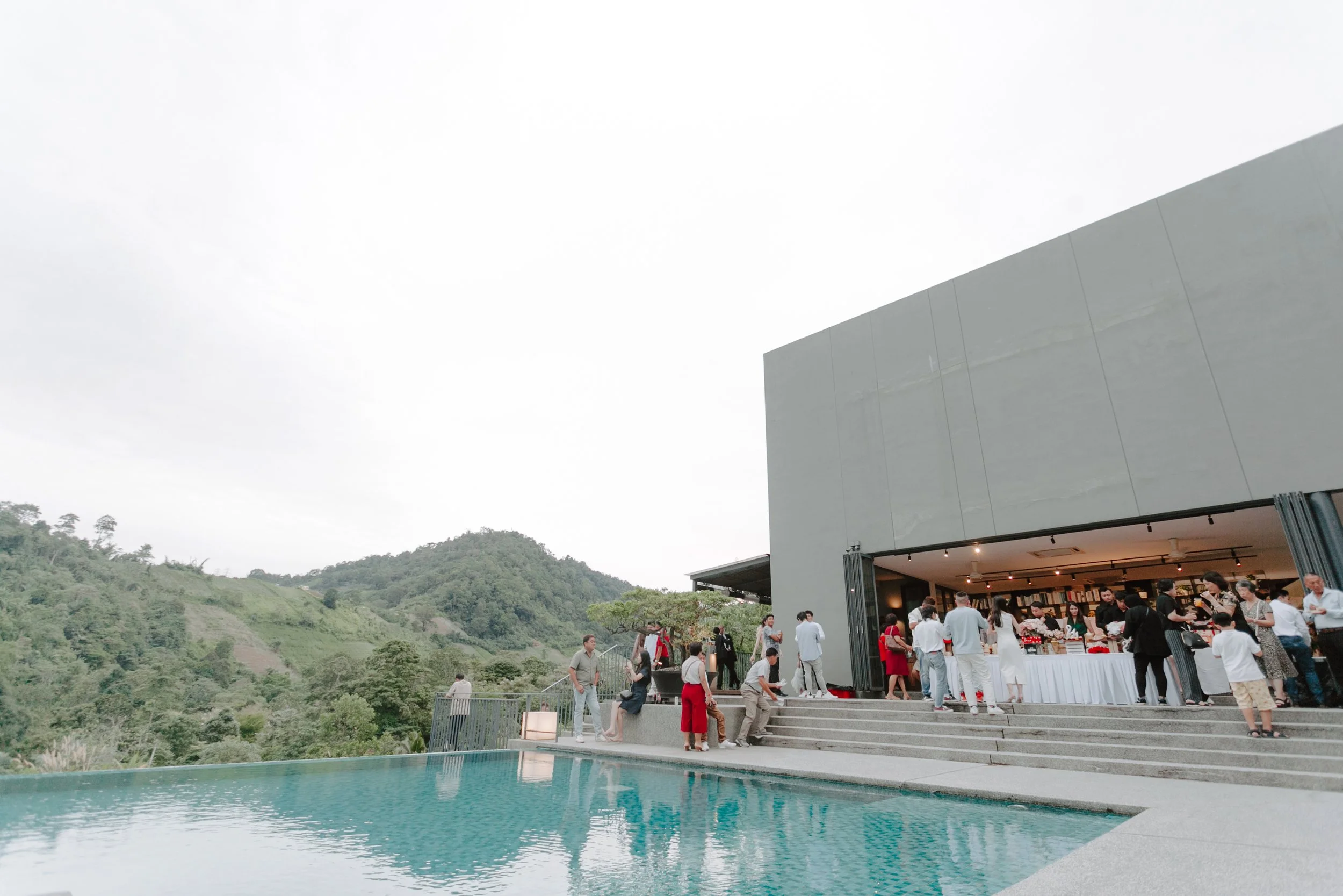 Dickson&Kelly-The Acres Resort Wedding (39).jpg